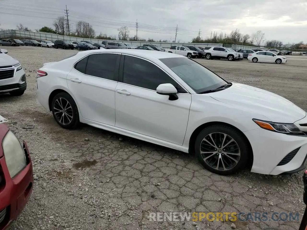 4 Photograph of a damaged car 4T1G11AK1LU383375 TOYOTA CAMRY 2020