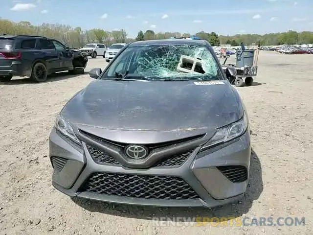 10 Photograph of a damaged car 4T1G11AK1LU388575 TOYOTA CAMRY 2020