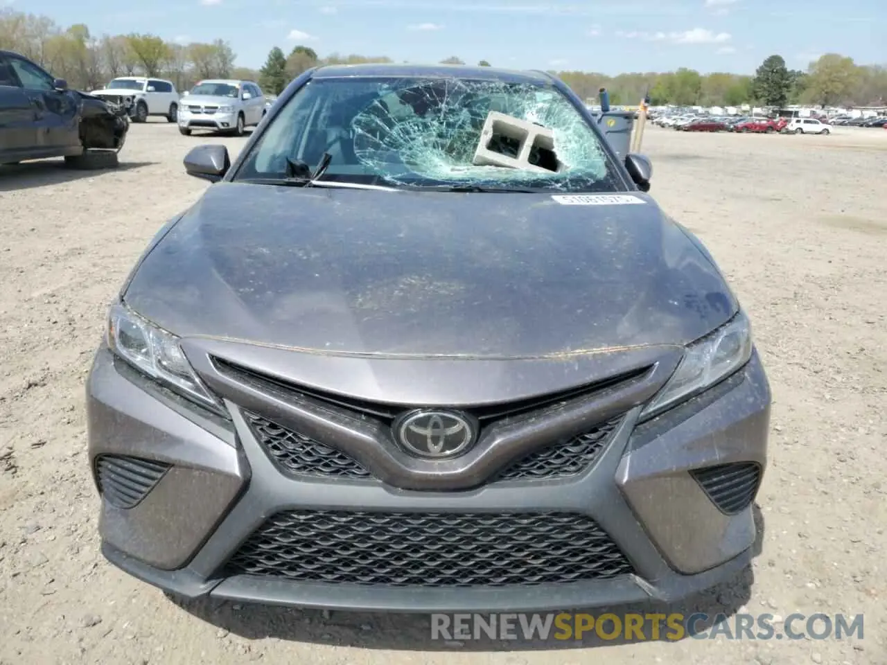 5 Photograph of a damaged car 4T1G11AK1LU388575 TOYOTA CAMRY 2020
