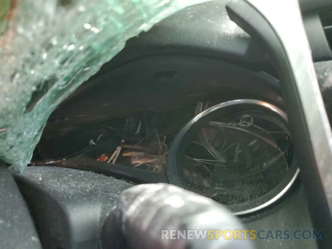9 Photograph of a damaged car 4T1G11AK1LU388575 TOYOTA CAMRY 2020