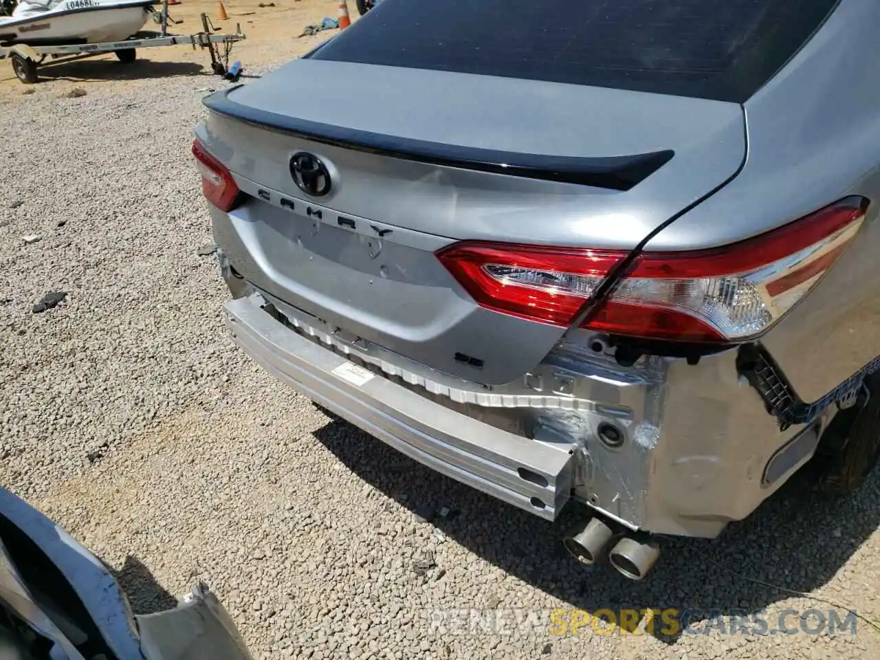 9 Photograph of a damaged car 4T1G11AK1LU389399 TOYOTA CAMRY 2020