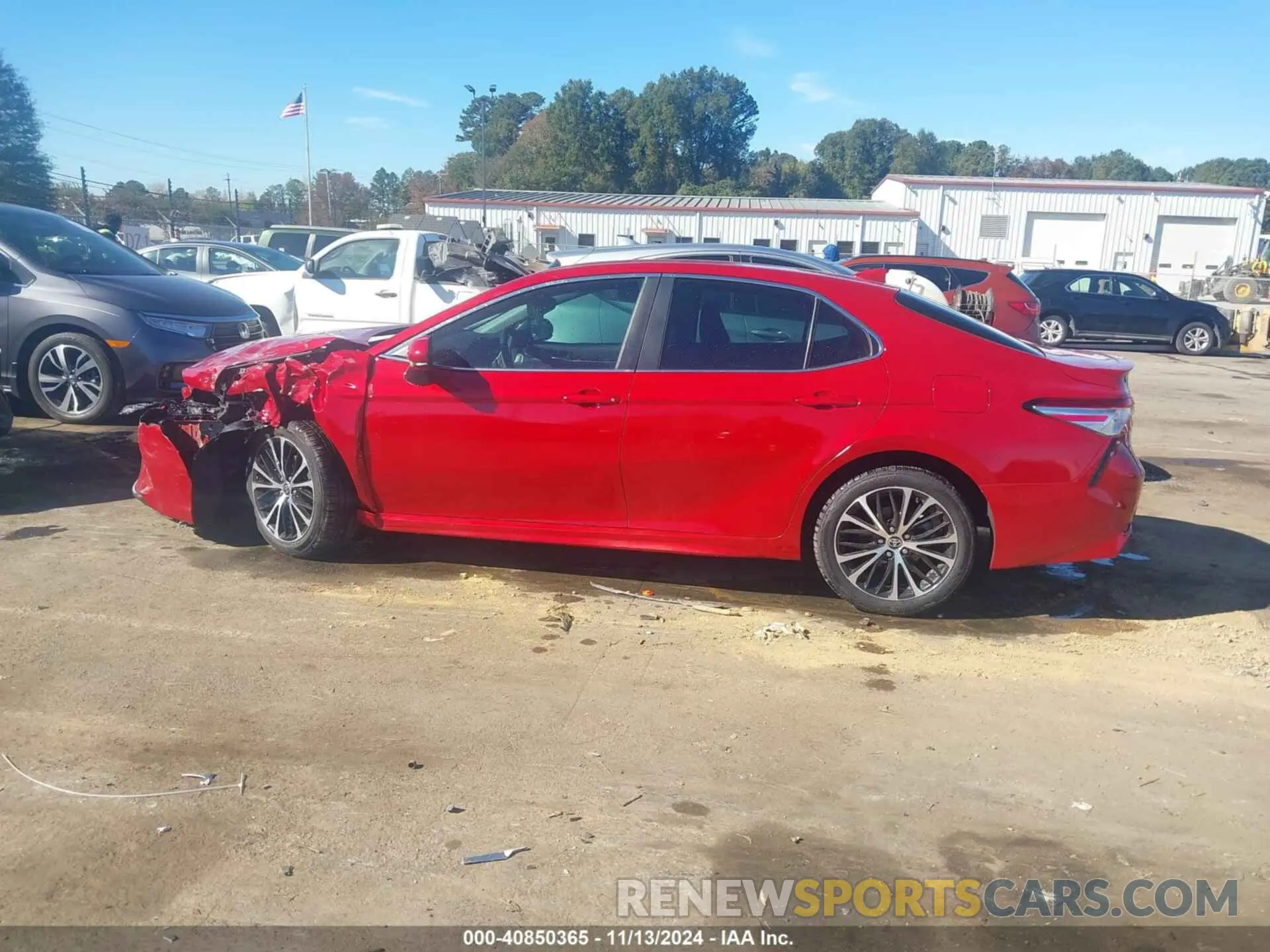 14 Photograph of a damaged car 4T1G11AK1LU397793 TOYOTA CAMRY 2020
