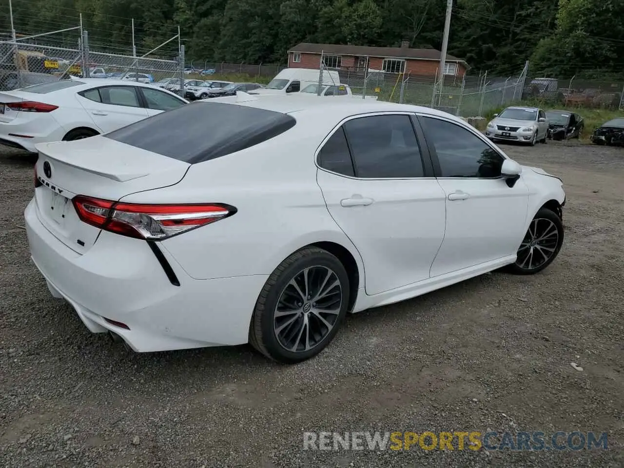 3 Photograph of a damaged car 4T1G11AK1LU867210 TOYOTA CAMRY 2020