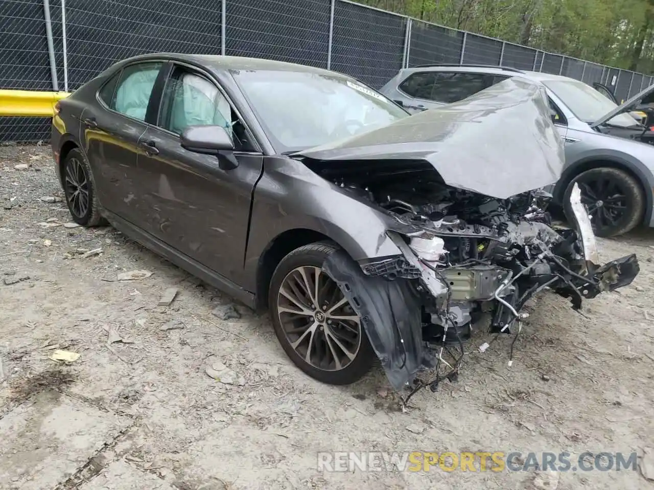 1 Photograph of a damaged car 4T1G11AK1LU875565 TOYOTA CAMRY 2020