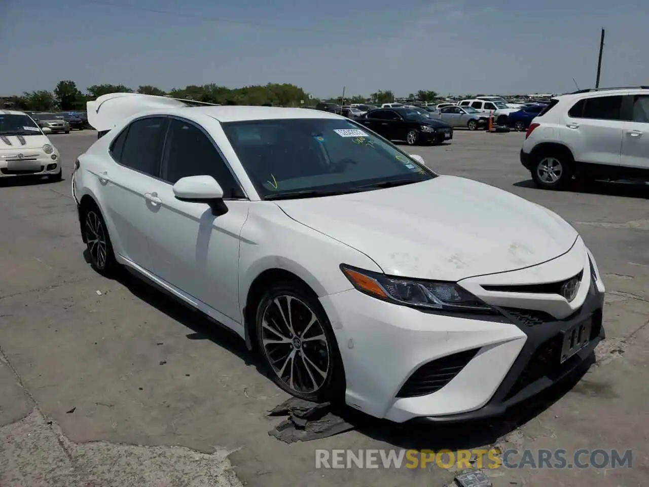 1 Photograph of a damaged car 4T1G11AK1LU877655 TOYOTA CAMRY 2020