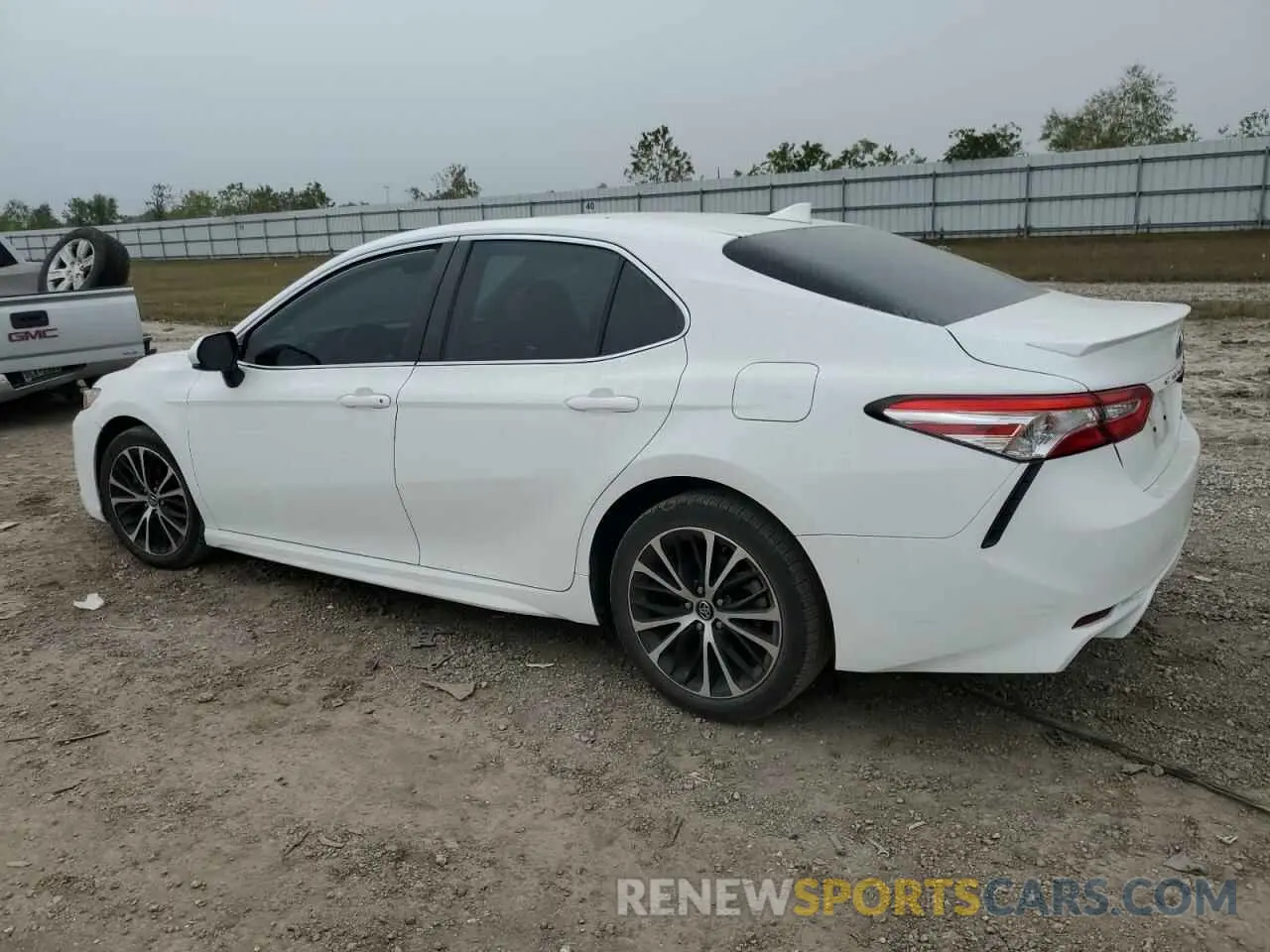 2 Photograph of a damaged car 4T1G11AK1LU880989 TOYOTA CAMRY 2020