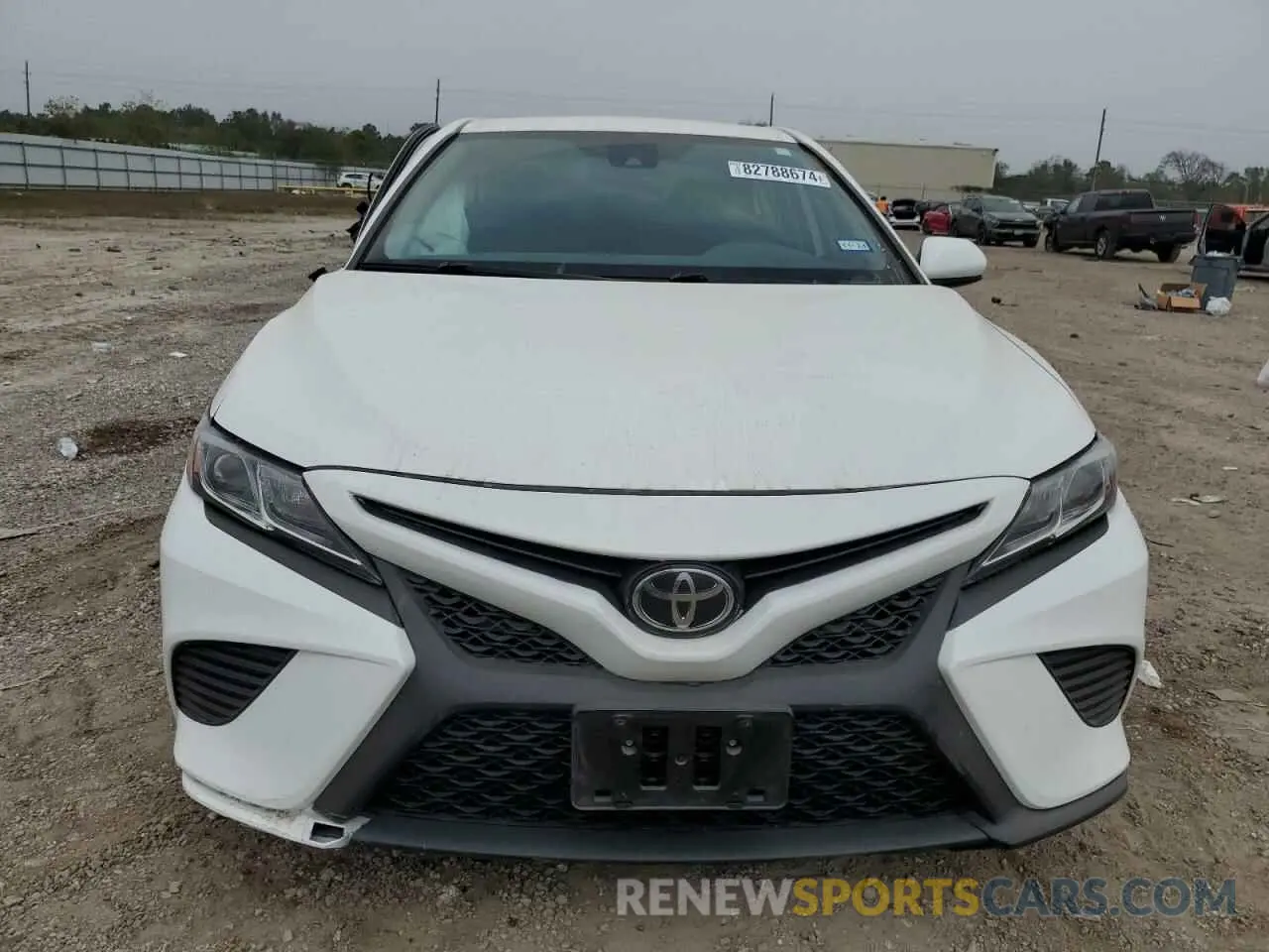 5 Photograph of a damaged car 4T1G11AK1LU880989 TOYOTA CAMRY 2020