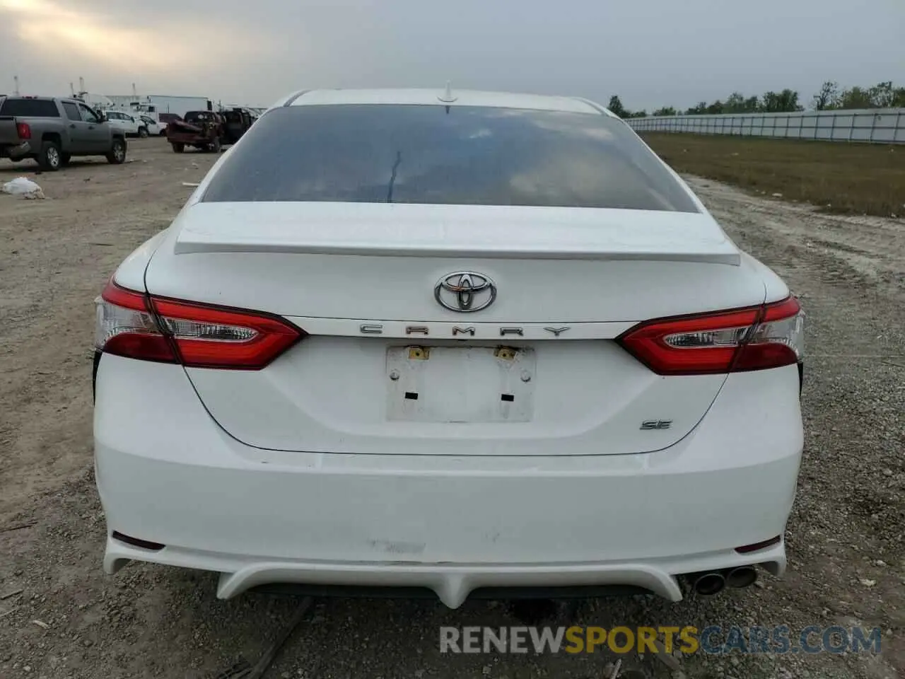 6 Photograph of a damaged car 4T1G11AK1LU880989 TOYOTA CAMRY 2020