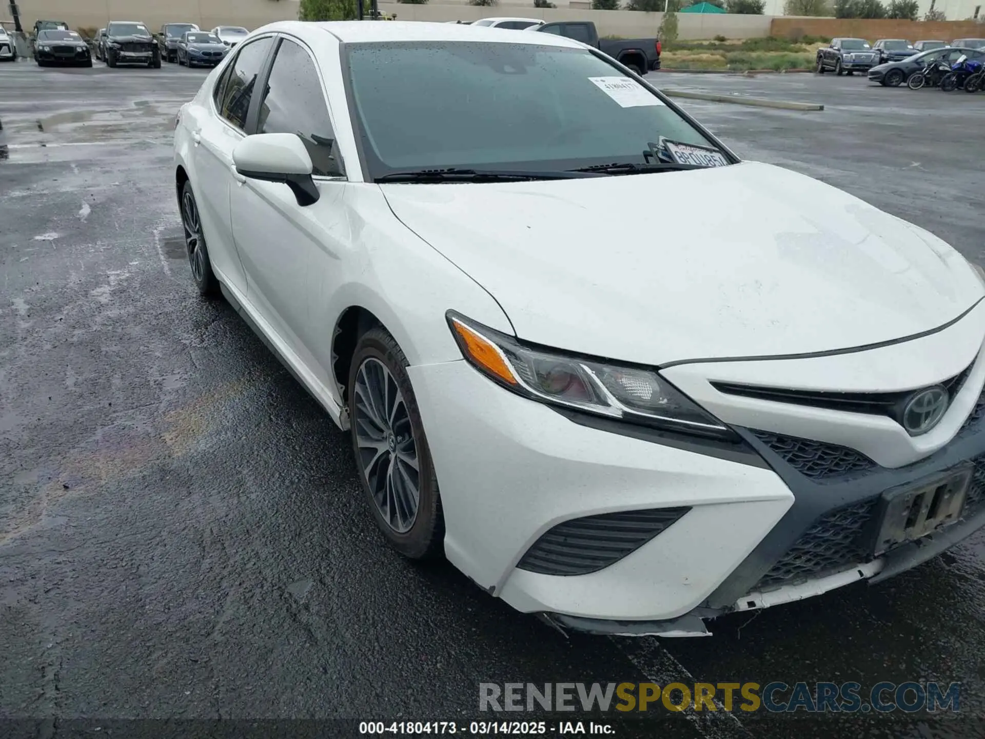1 Photograph of a damaged car 4T1G11AK1LU895797 TOYOTA CAMRY 2020