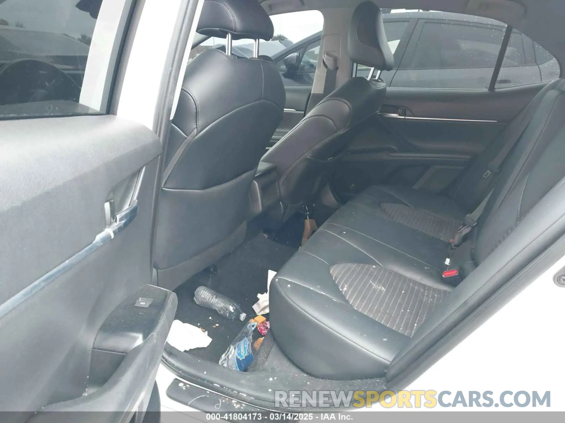 8 Photograph of a damaged car 4T1G11AK1LU895797 TOYOTA CAMRY 2020