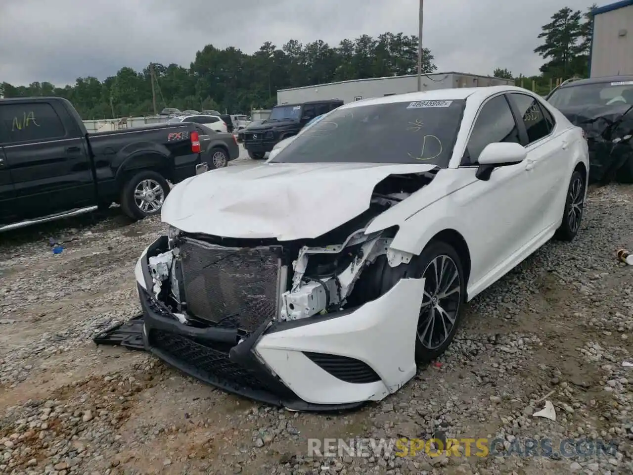 2 Photograph of a damaged car 4T1G11AK1LU900500 TOYOTA CAMRY 2020