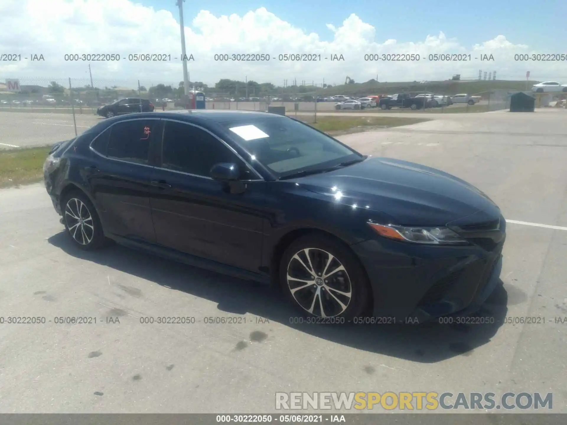 1 Photograph of a damaged car 4T1G11AK1LU902778 TOYOTA CAMRY 2020