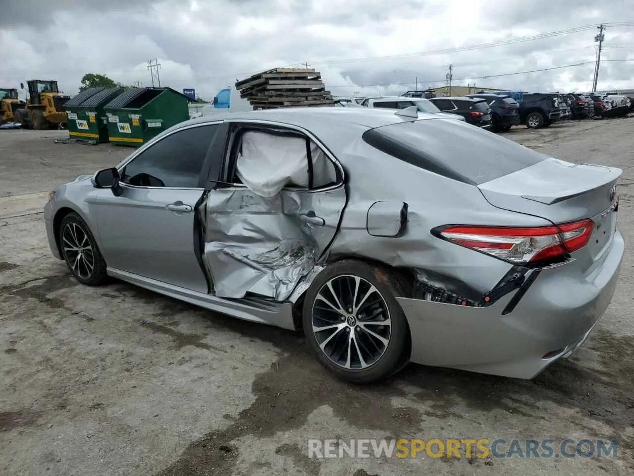 2 Photograph of a damaged car 4T1G11AK1LU909780 TOYOTA CAMRY 2020