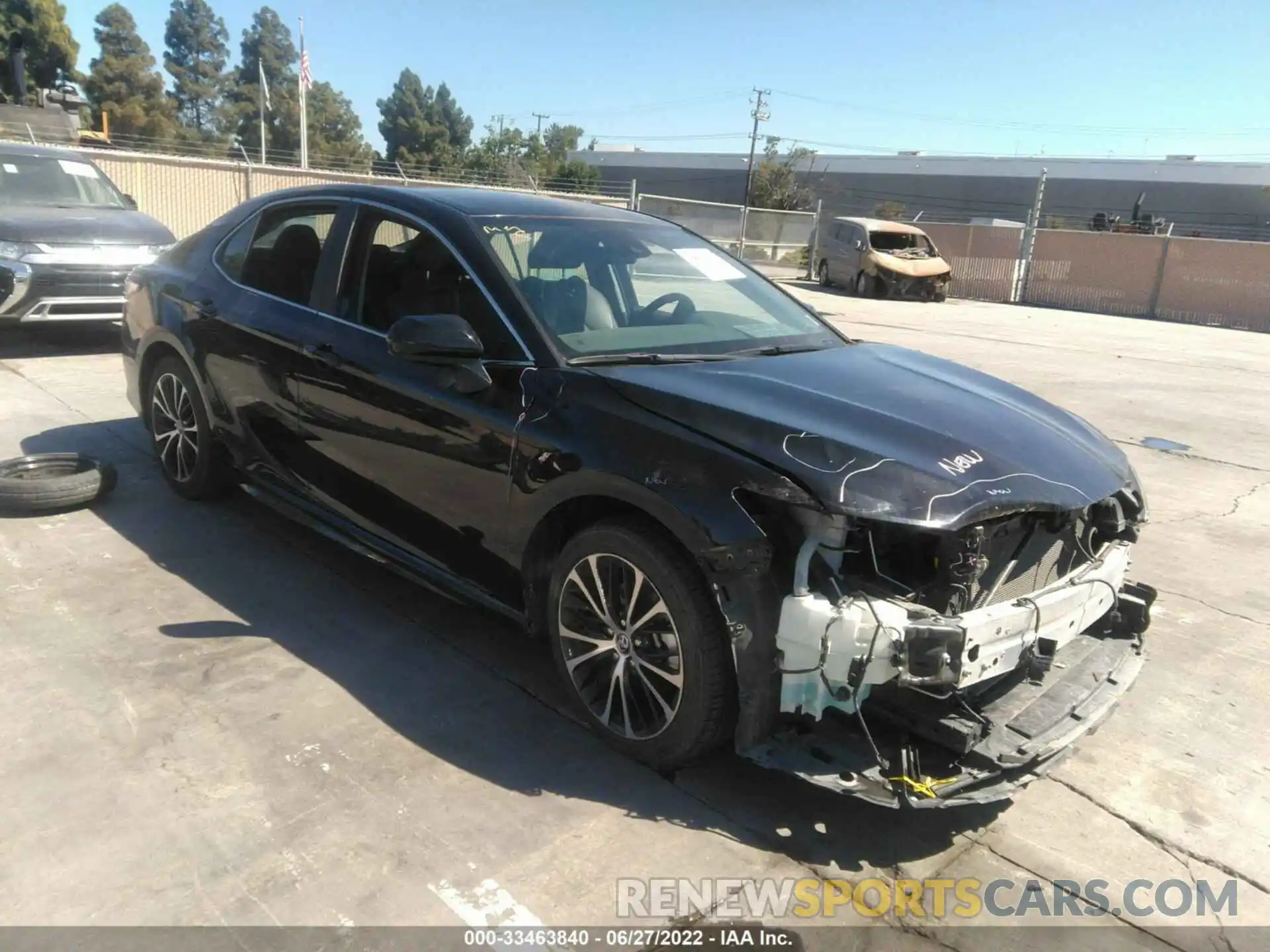 1 Photograph of a damaged car 4T1G11AK1LU912968 TOYOTA CAMRY 2020