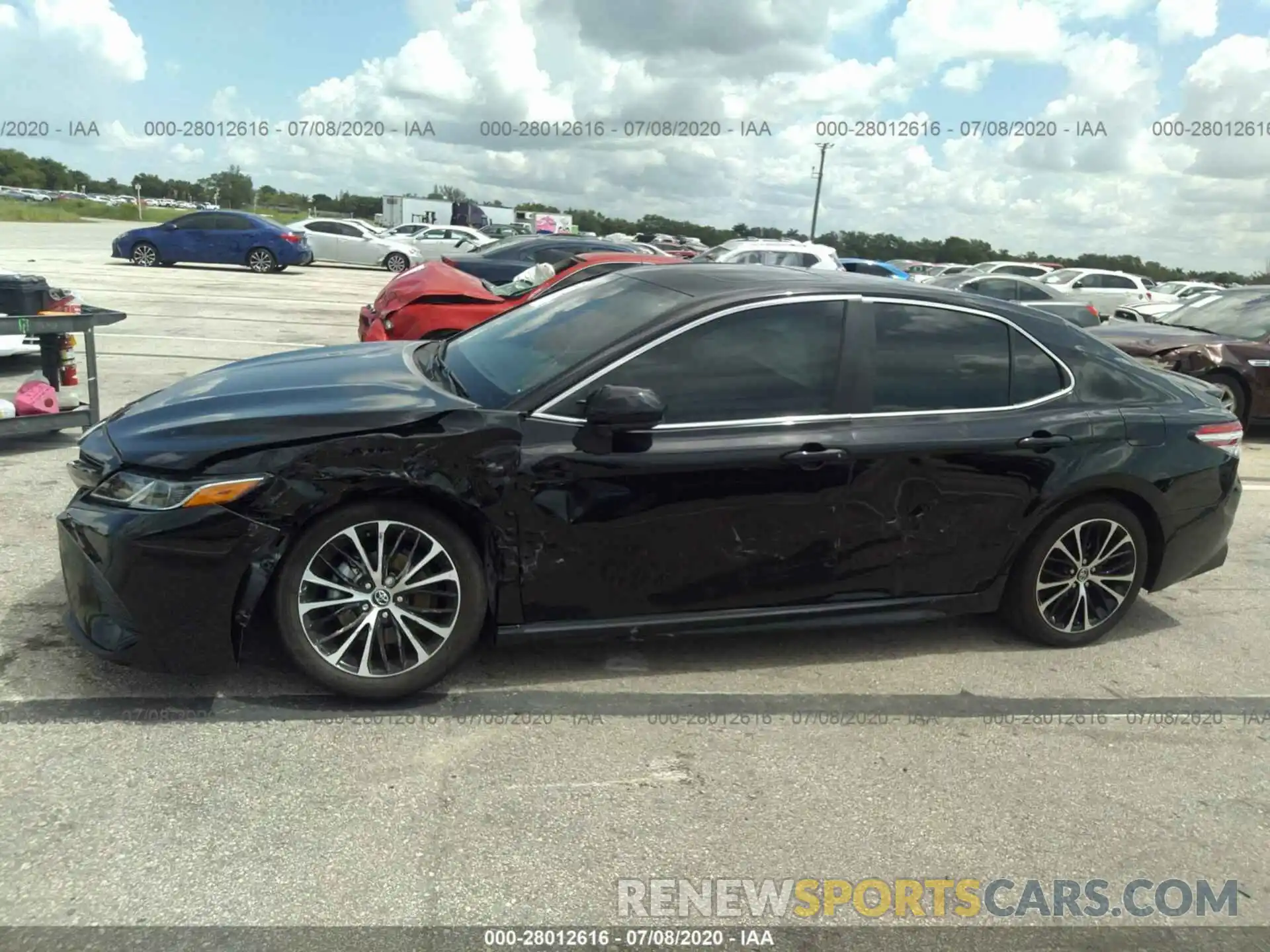 6 Photograph of a damaged car 4T1G11AK1LU917457 TOYOTA CAMRY 2020