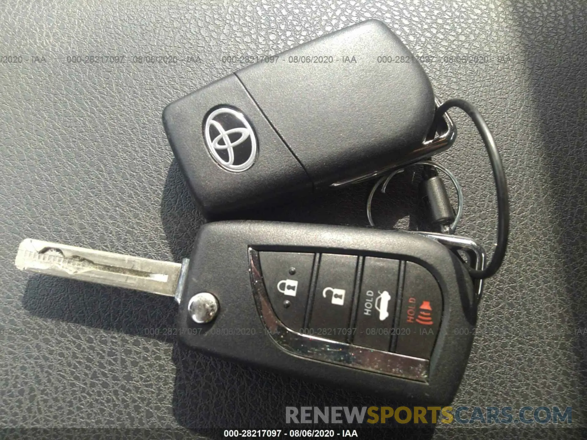 11 Photograph of a damaged car 4T1G11AK1LU923002 TOYOTA CAMRY 2020