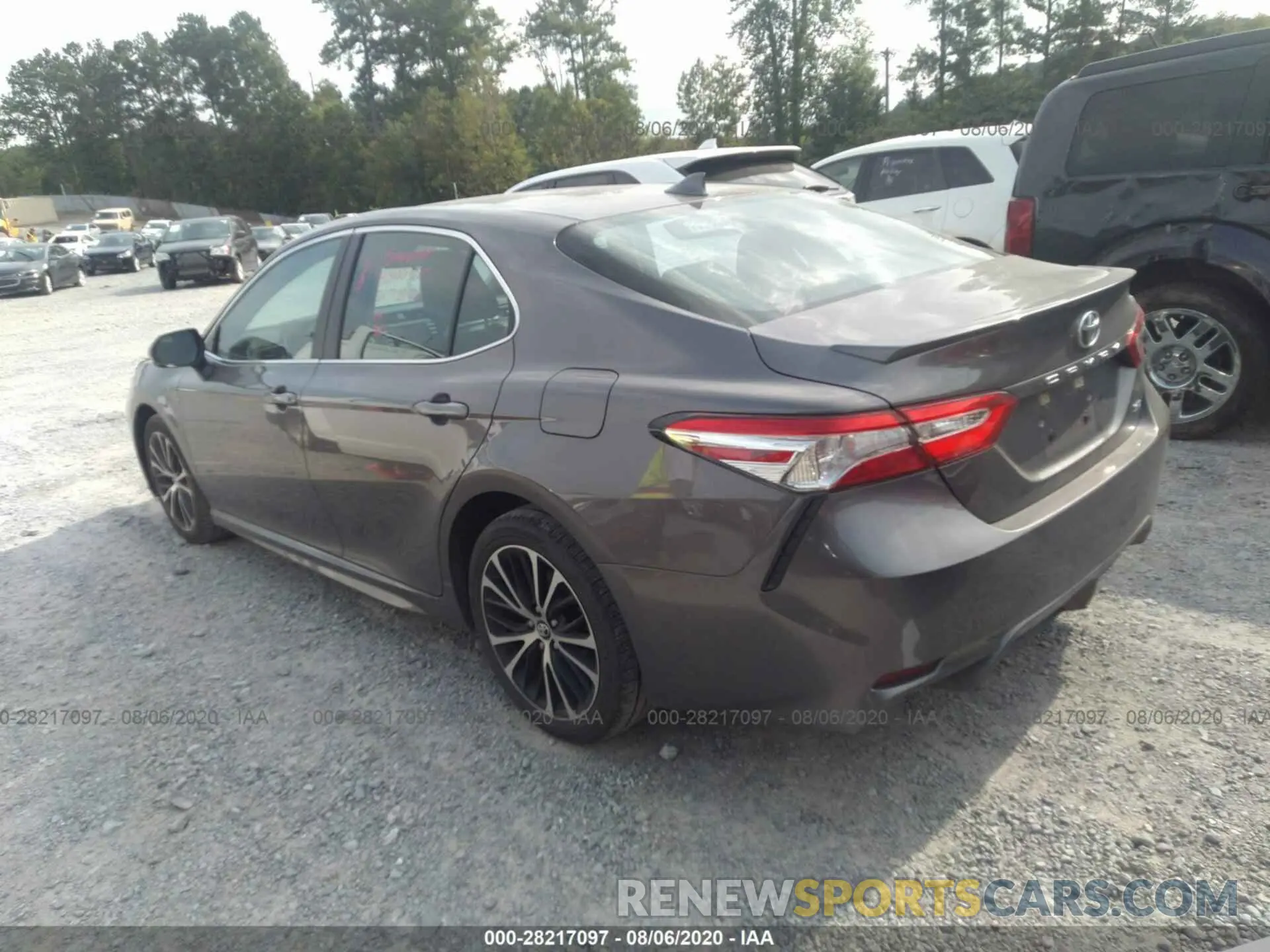 3 Photograph of a damaged car 4T1G11AK1LU923002 TOYOTA CAMRY 2020