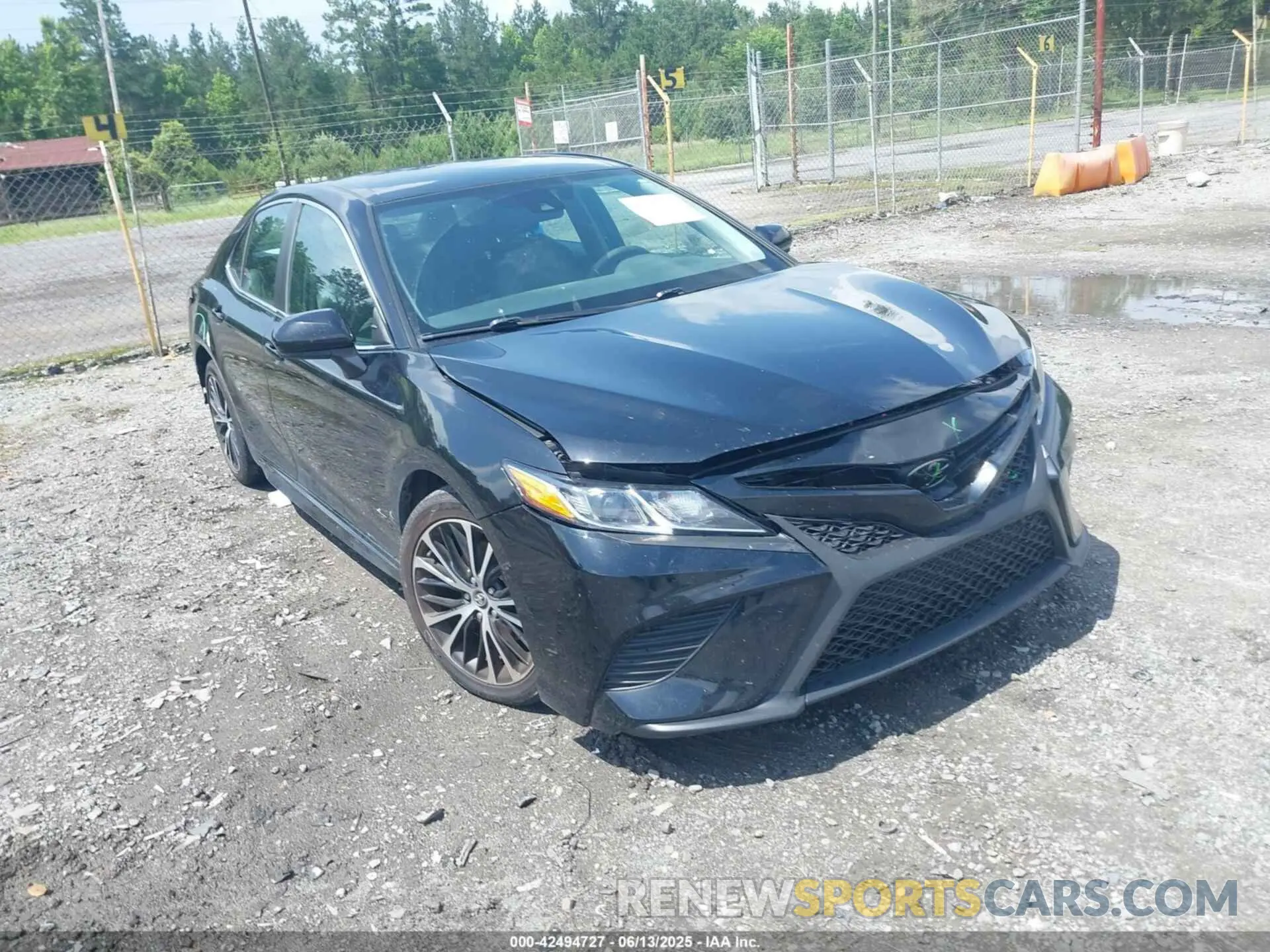 1 Photograph of a damaged car 4T1G11AK1LU926885 TOYOTA CAMRY 2020