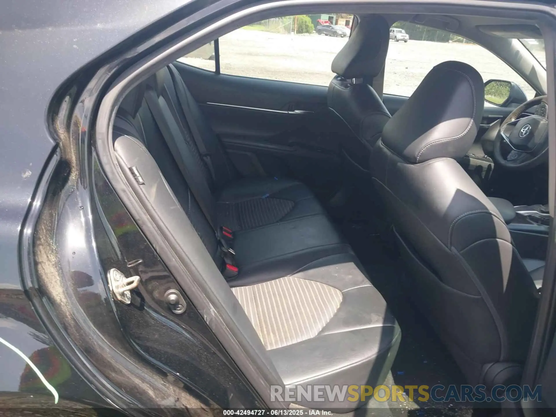 8 Photograph of a damaged car 4T1G11AK1LU926885 TOYOTA CAMRY 2020