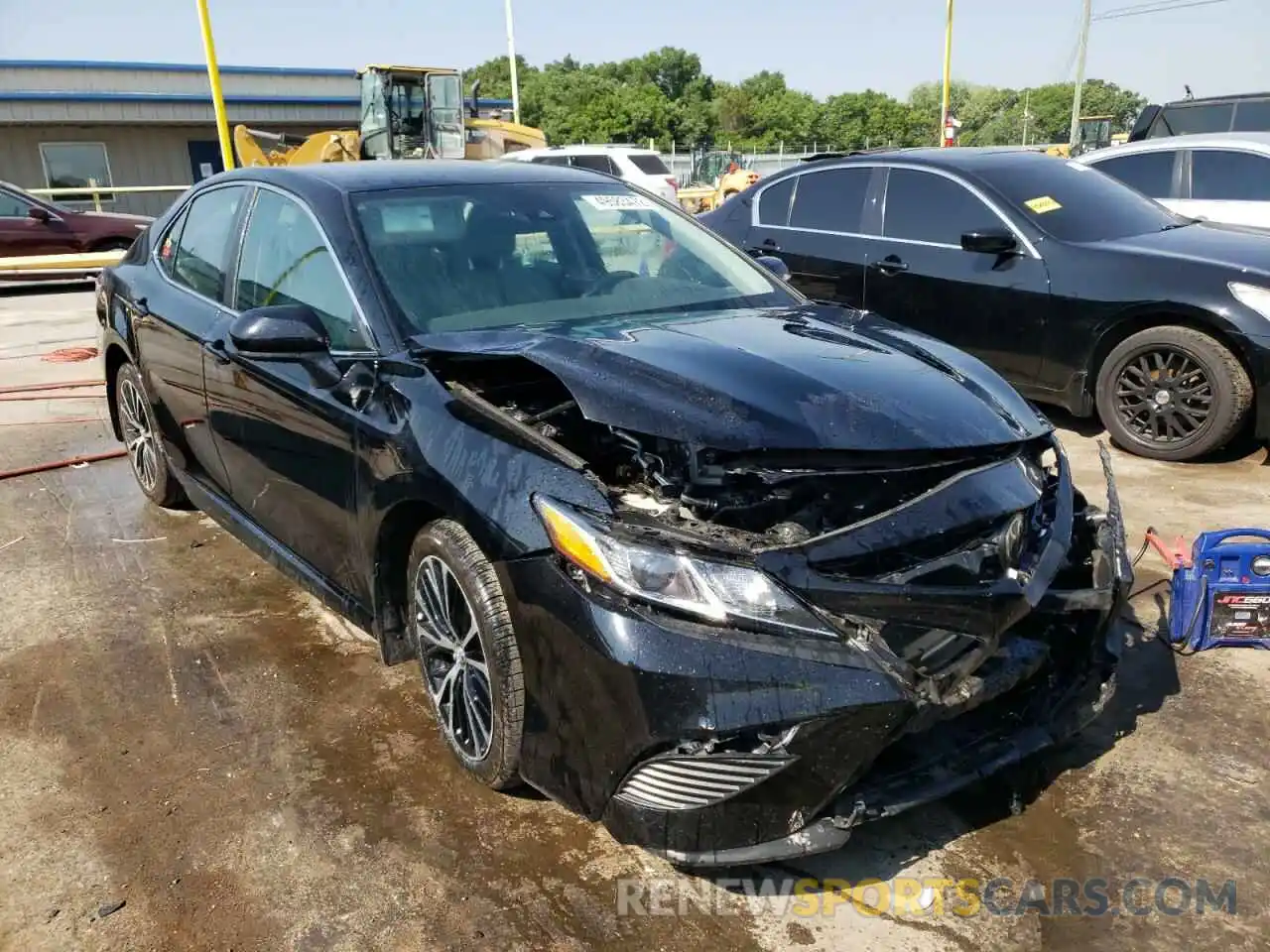 1 Photograph of a damaged car 4T1G11AK1LU936820 TOYOTA CAMRY 2020