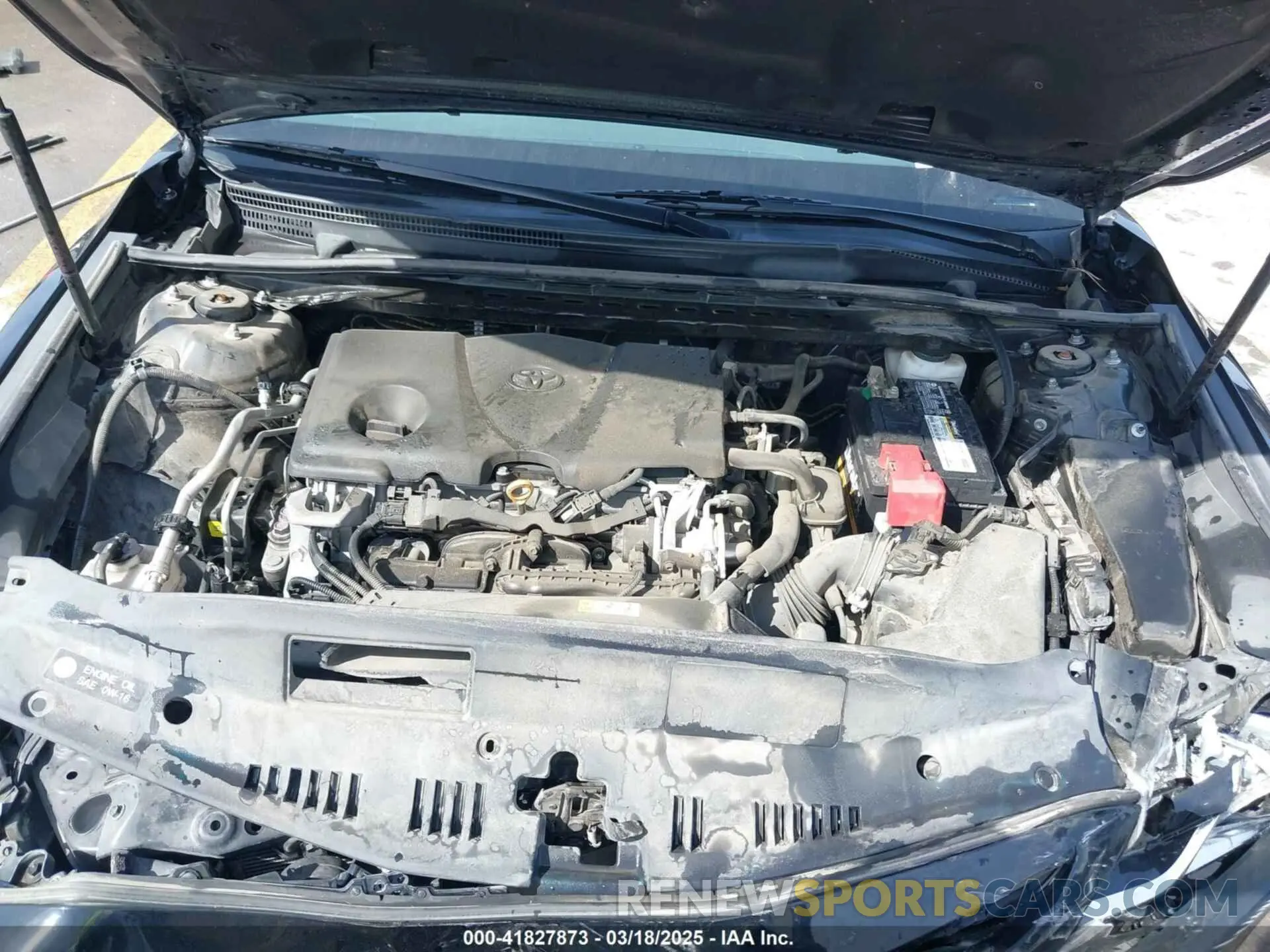 10 Photograph of a damaged car 4T1G11AK1LU939863 TOYOTA CAMRY 2020