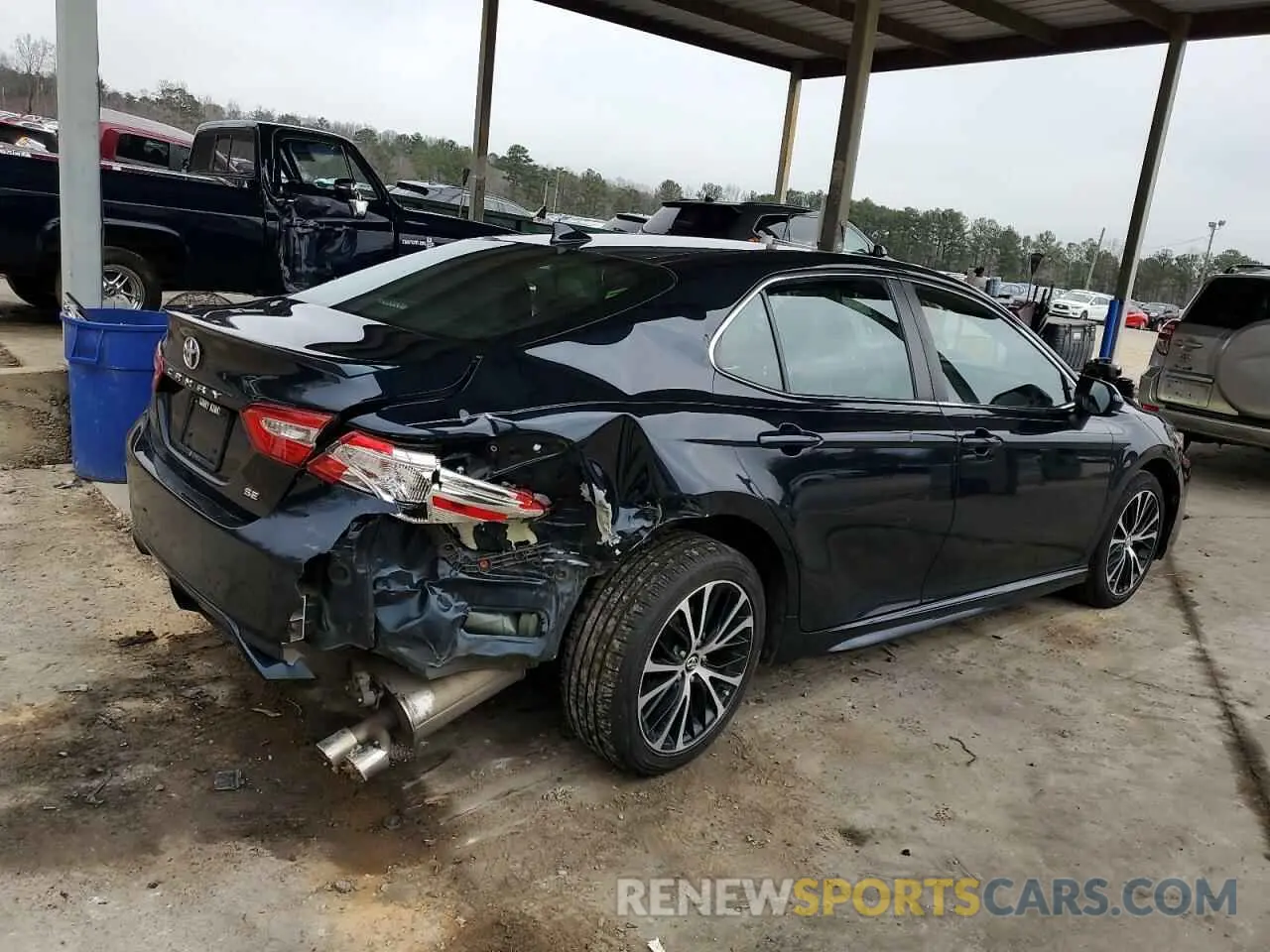 3 Photograph of a damaged car 4T1G11AK1LU942617 TOYOTA CAMRY 2020