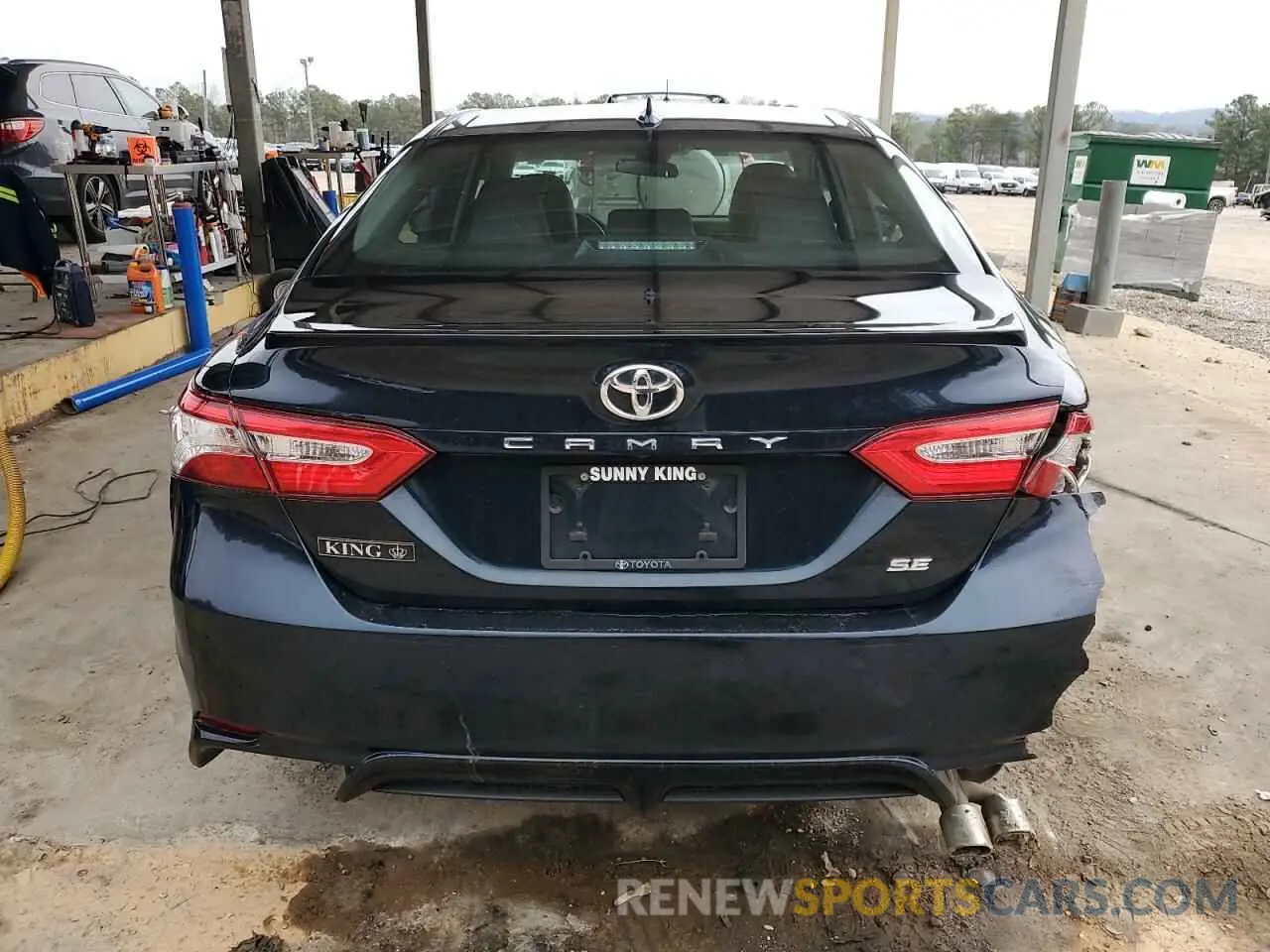 6 Photograph of a damaged car 4T1G11AK1LU942617 TOYOTA CAMRY 2020