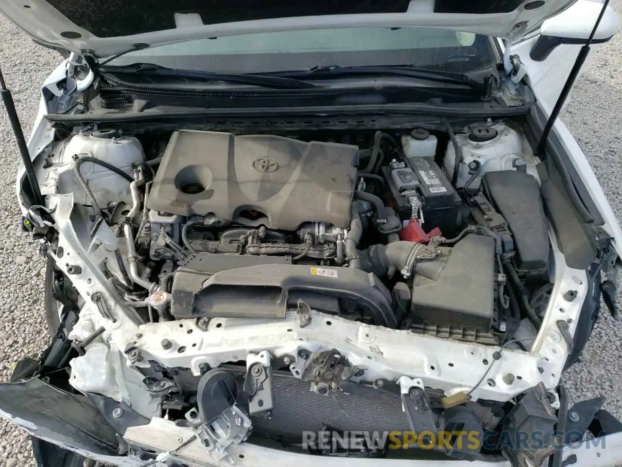 14 Photograph of a damaged car 4T1G11AK1LU942679 TOYOTA CAMRY 2020