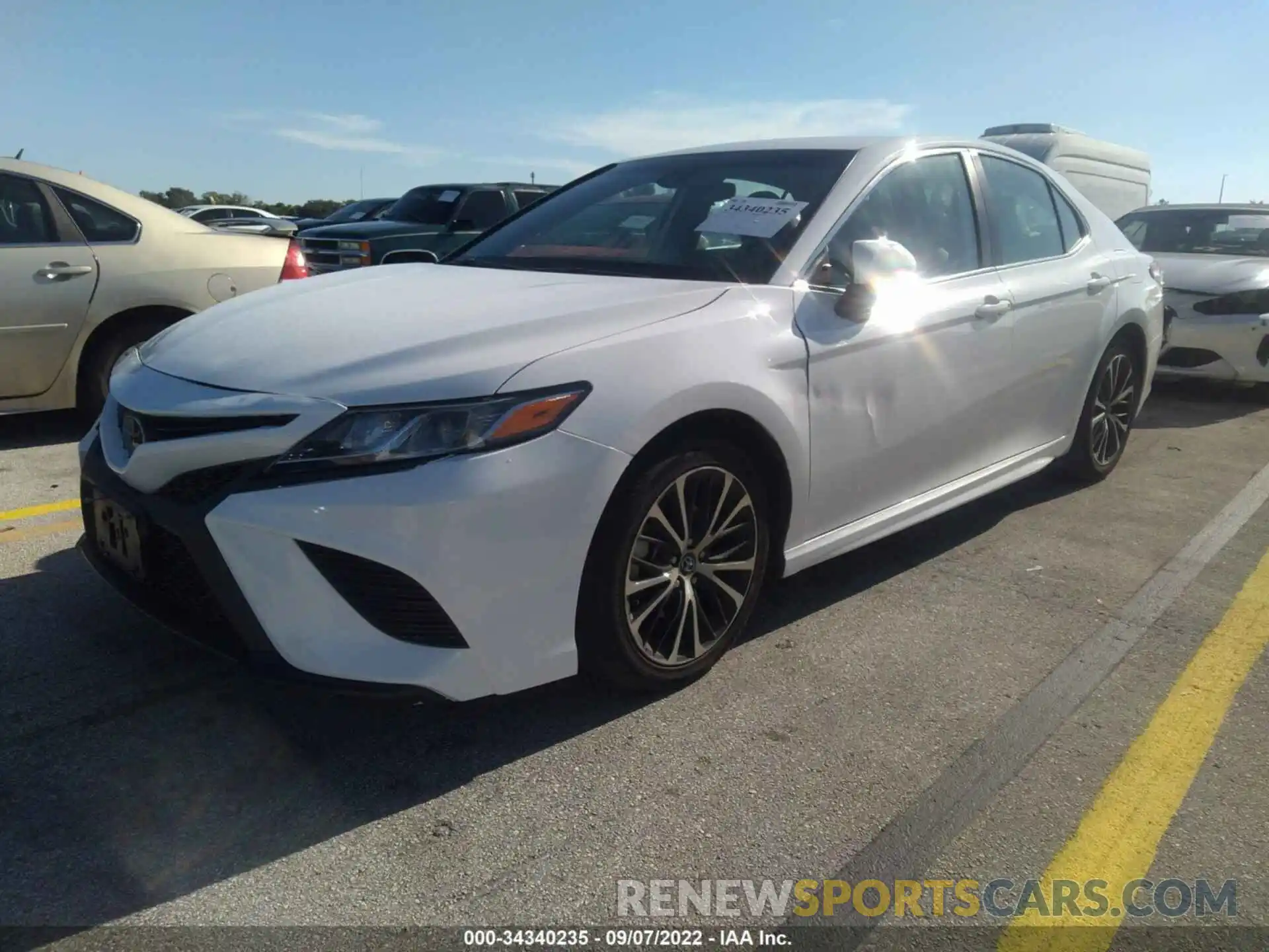 2 Photograph of a damaged car 4T1G11AK1LU943881 TOYOTA CAMRY 2020