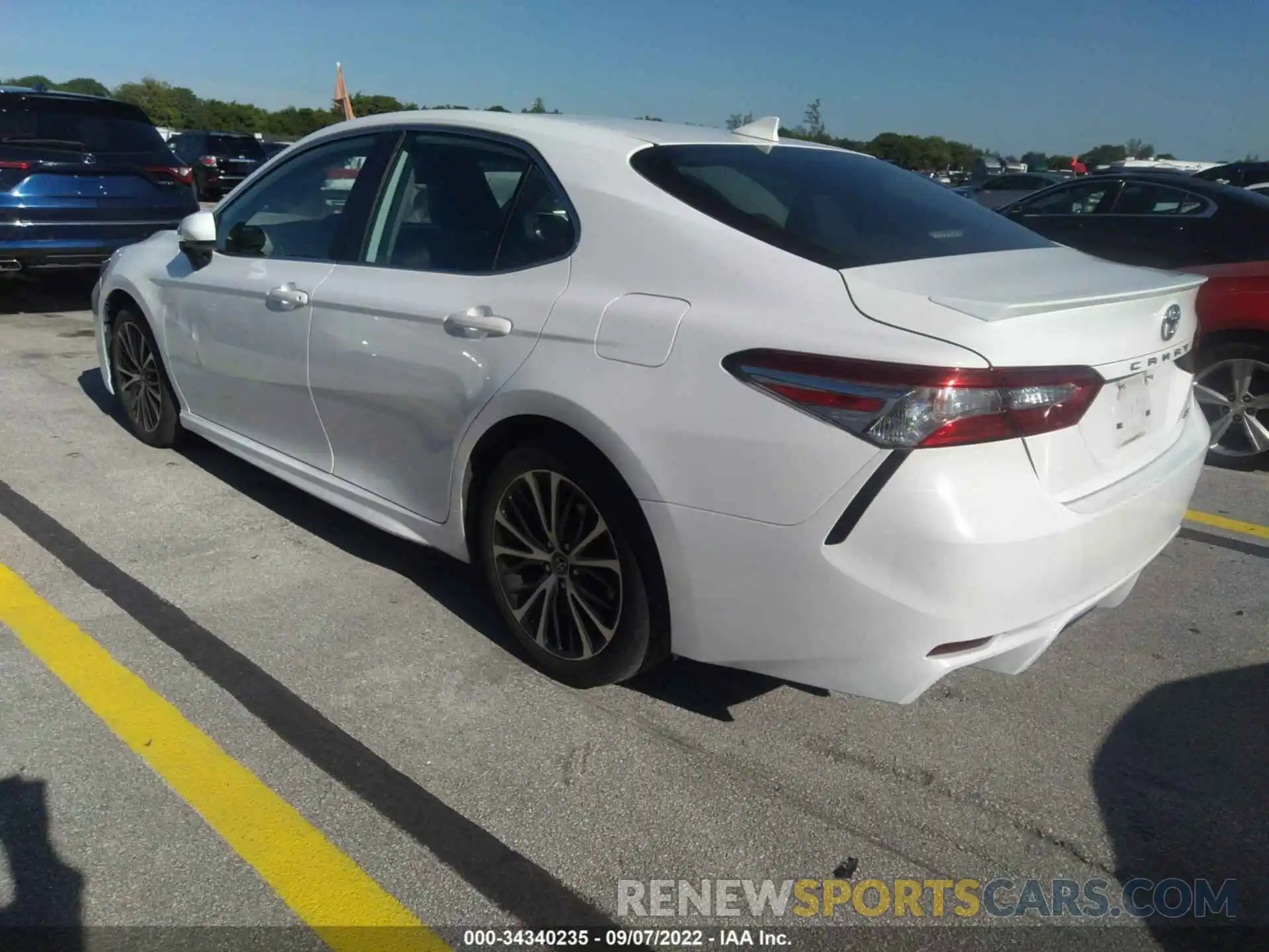 3 Photograph of a damaged car 4T1G11AK1LU943881 TOYOTA CAMRY 2020