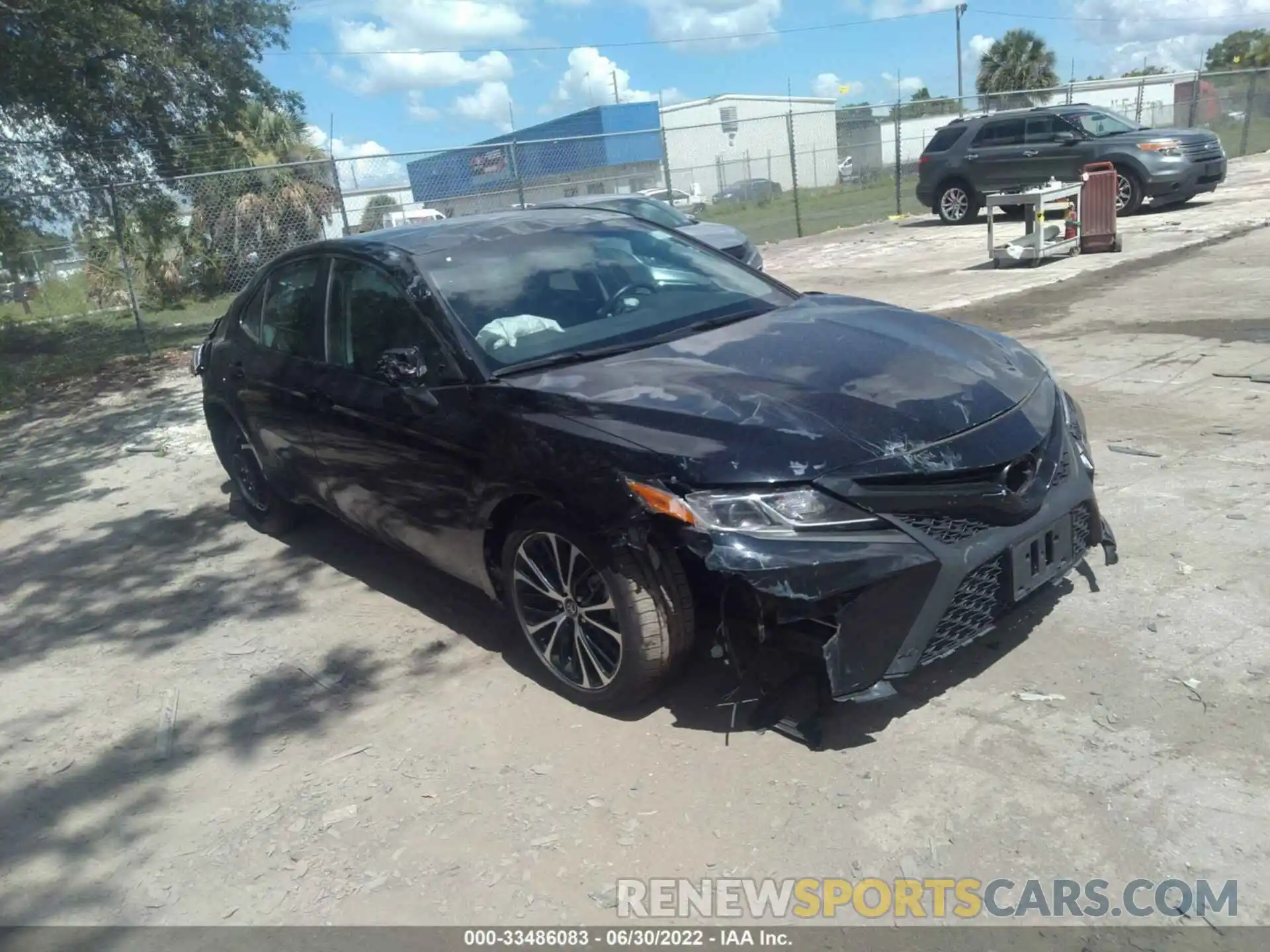 1 Photograph of a damaged car 4T1G11AK1LU944786 TOYOTA CAMRY 2020