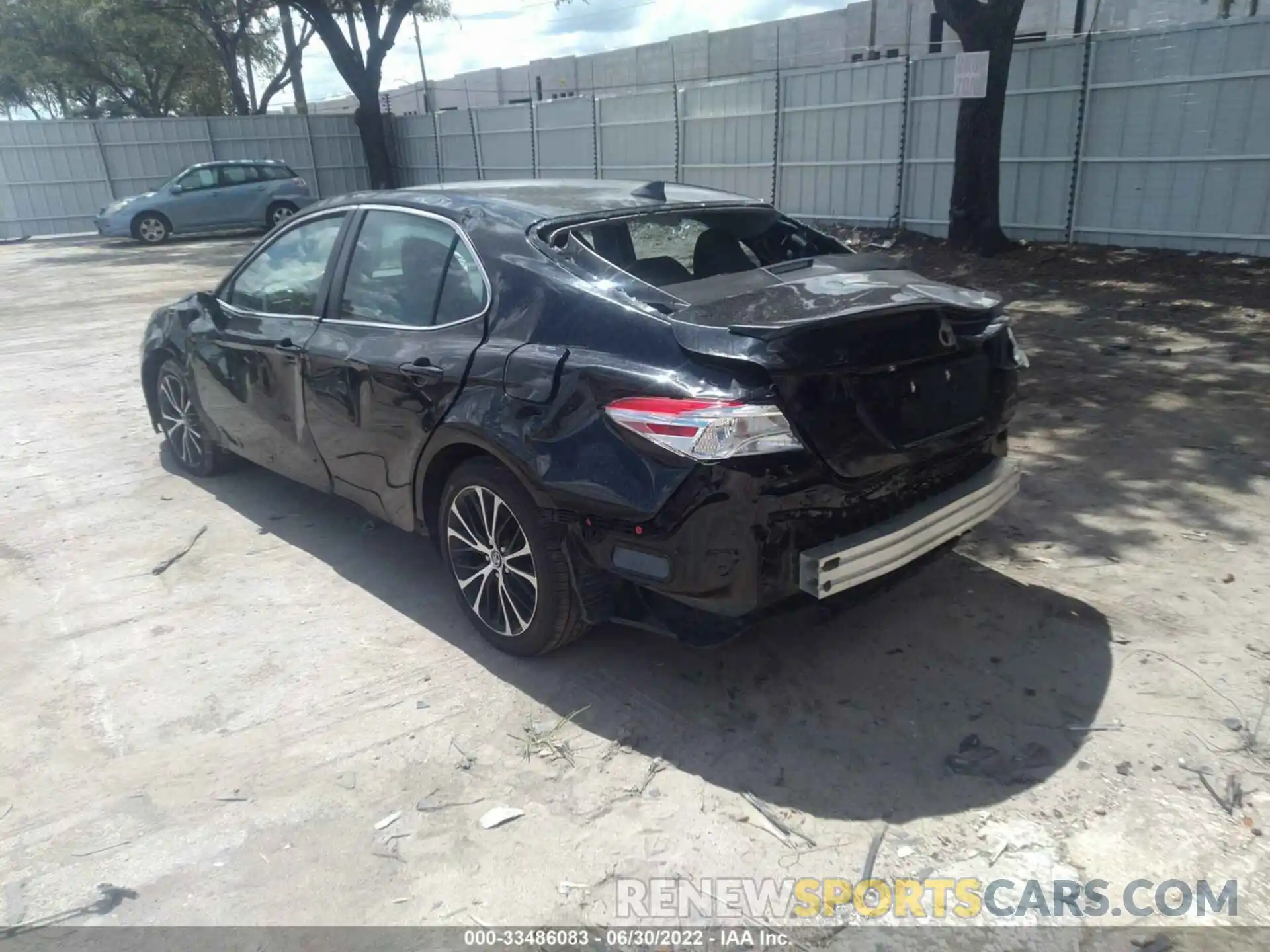 3 Photograph of a damaged car 4T1G11AK1LU944786 TOYOTA CAMRY 2020