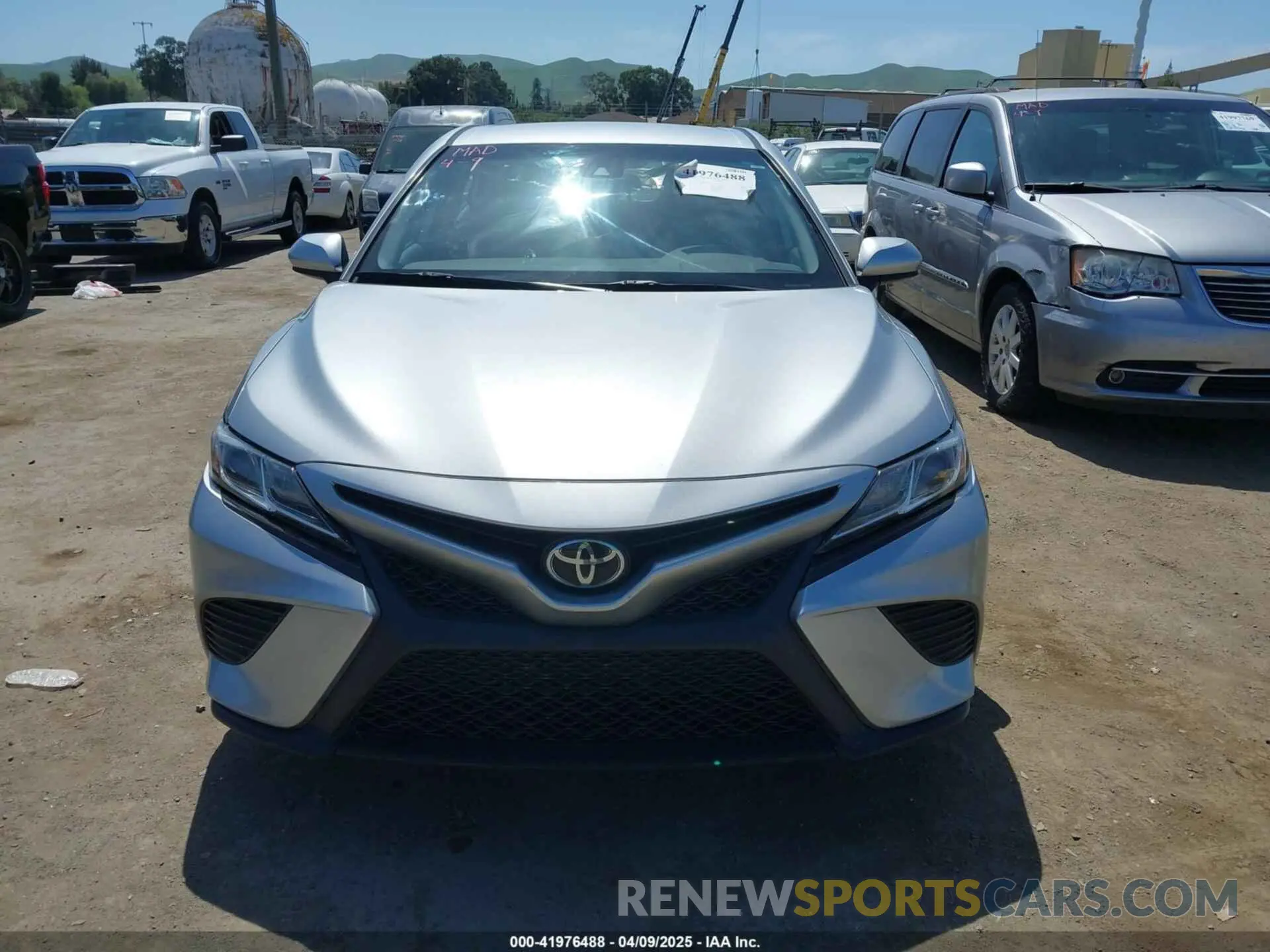 12 Photograph of a damaged car 4T1G11AK1LU944934 TOYOTA CAMRY 2020