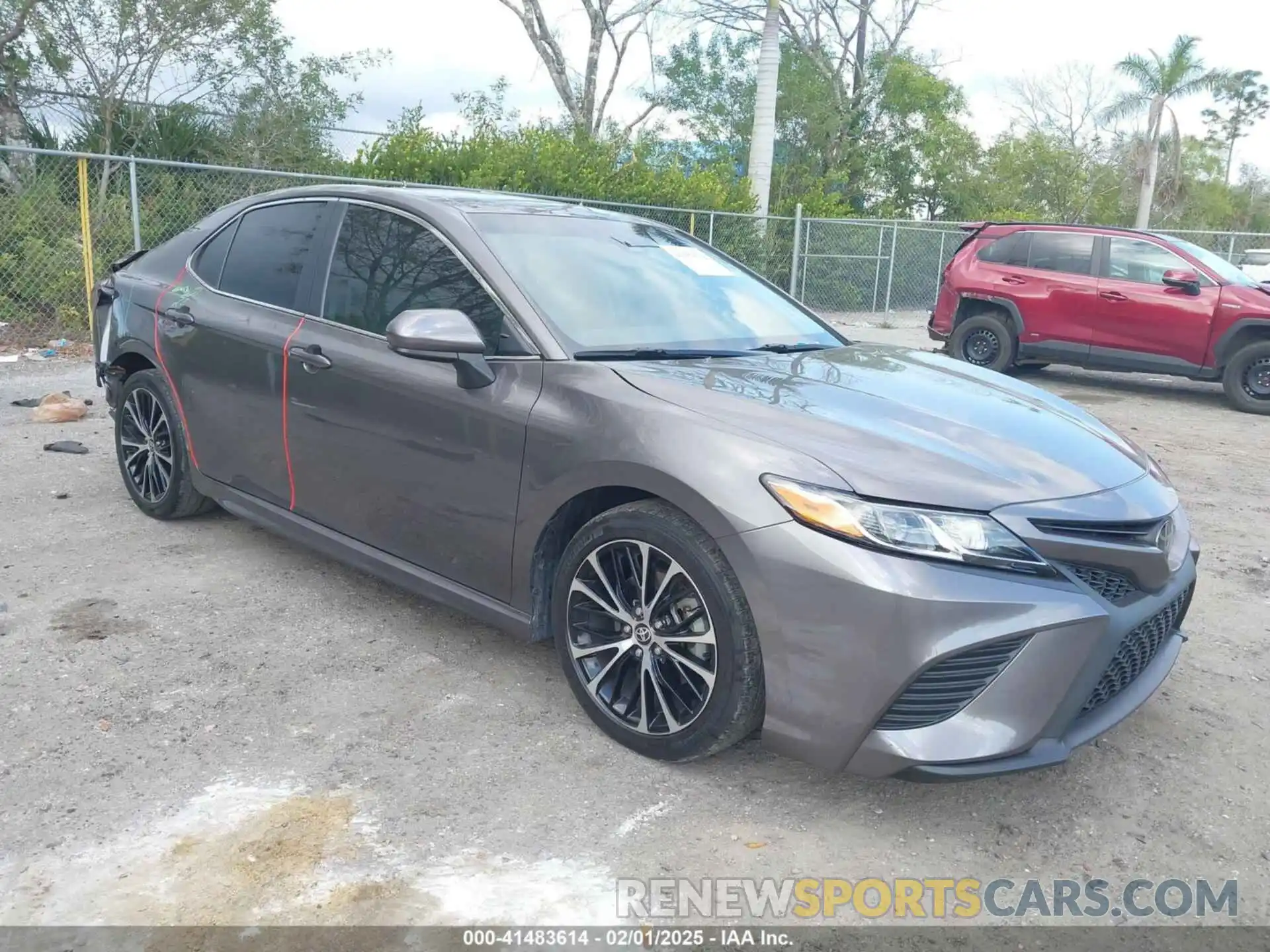 1 Photograph of a damaged car 4T1G11AK1LU956193 TOYOTA CAMRY 2020