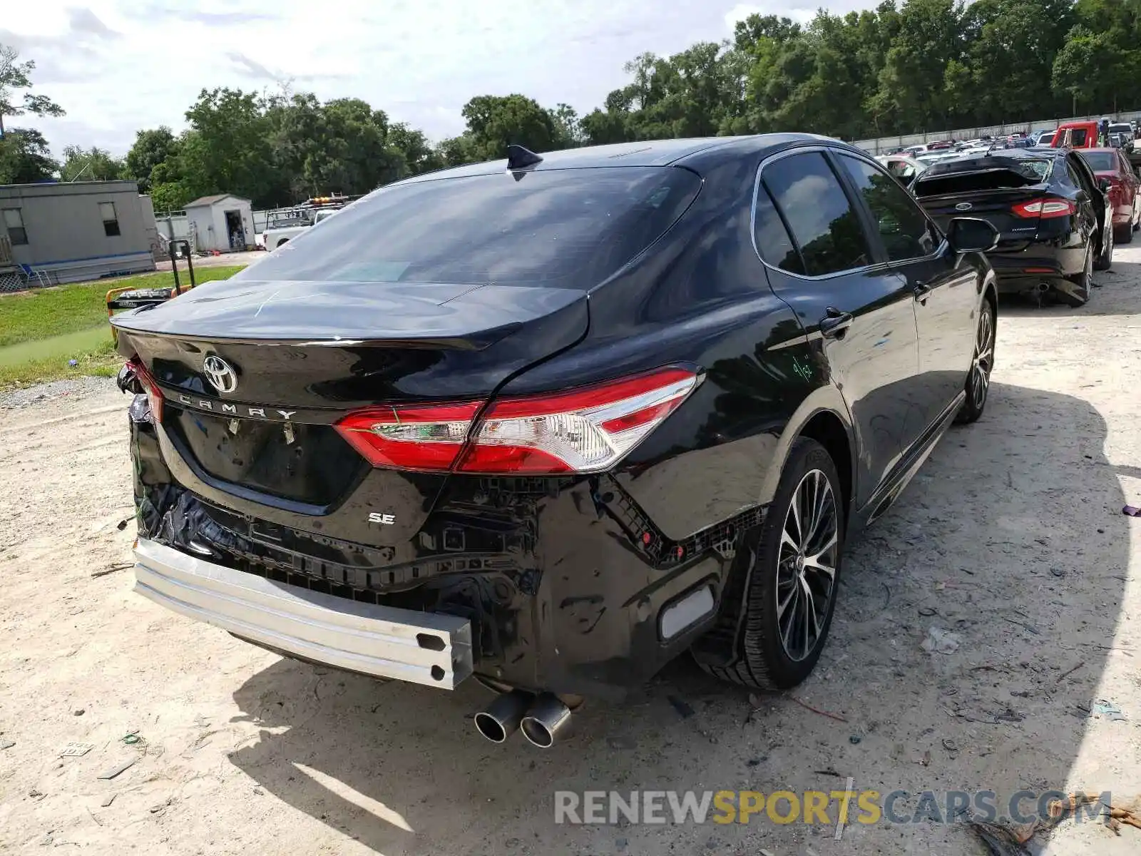 4 Photograph of a damaged car 4T1G11AK1LU957392 TOYOTA CAMRY 2020