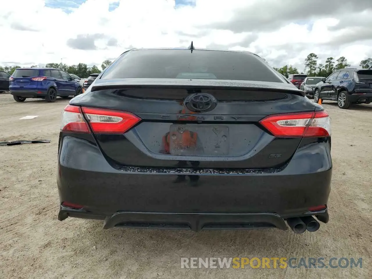 6 Photograph of a damaged car 4T1G11AK1LU960180 TOYOTA CAMRY 2020