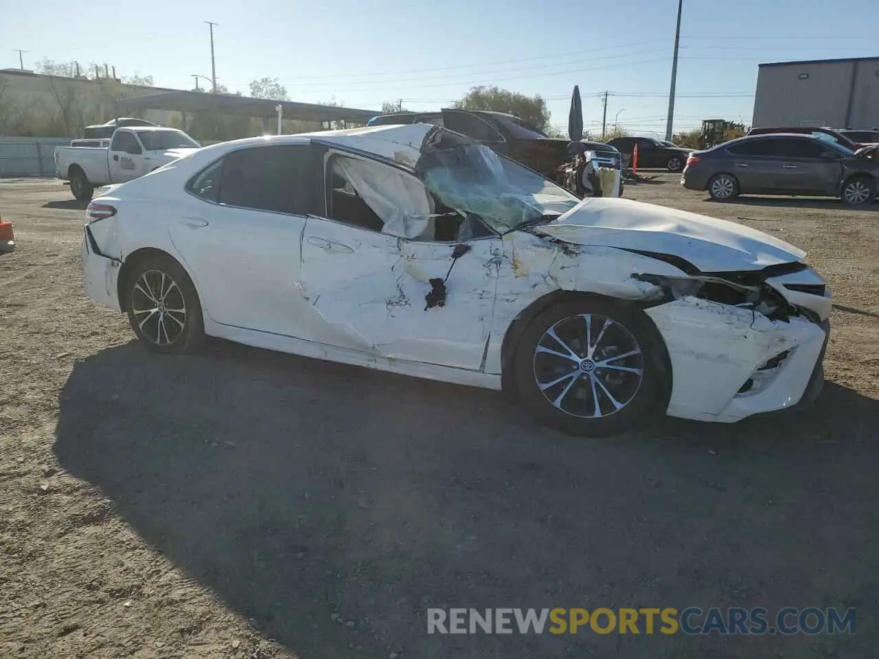 4 Photograph of a damaged car 4T1G11AK1LU961572 TOYOTA CAMRY 2020