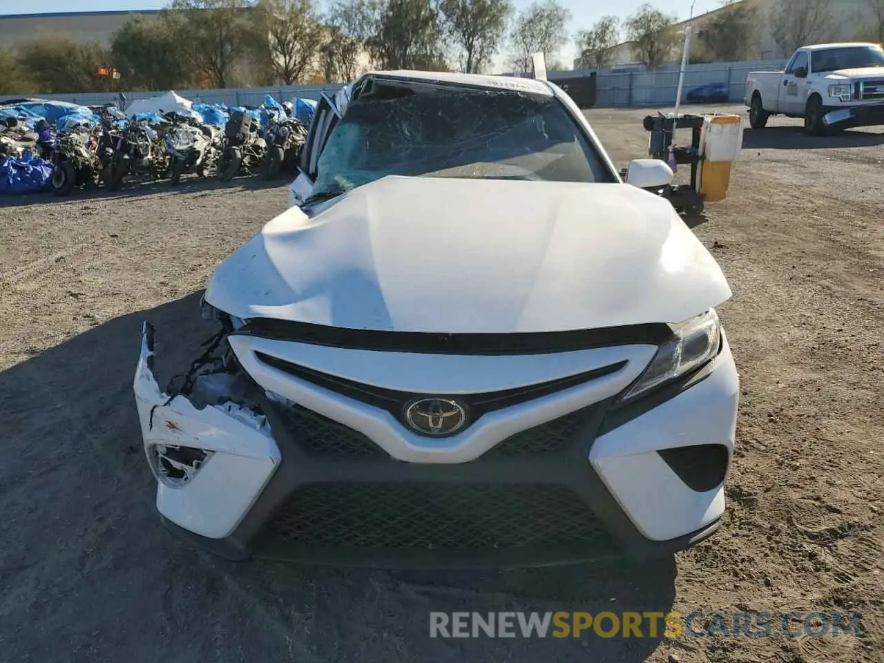 5 Photograph of a damaged car 4T1G11AK1LU961572 TOYOTA CAMRY 2020