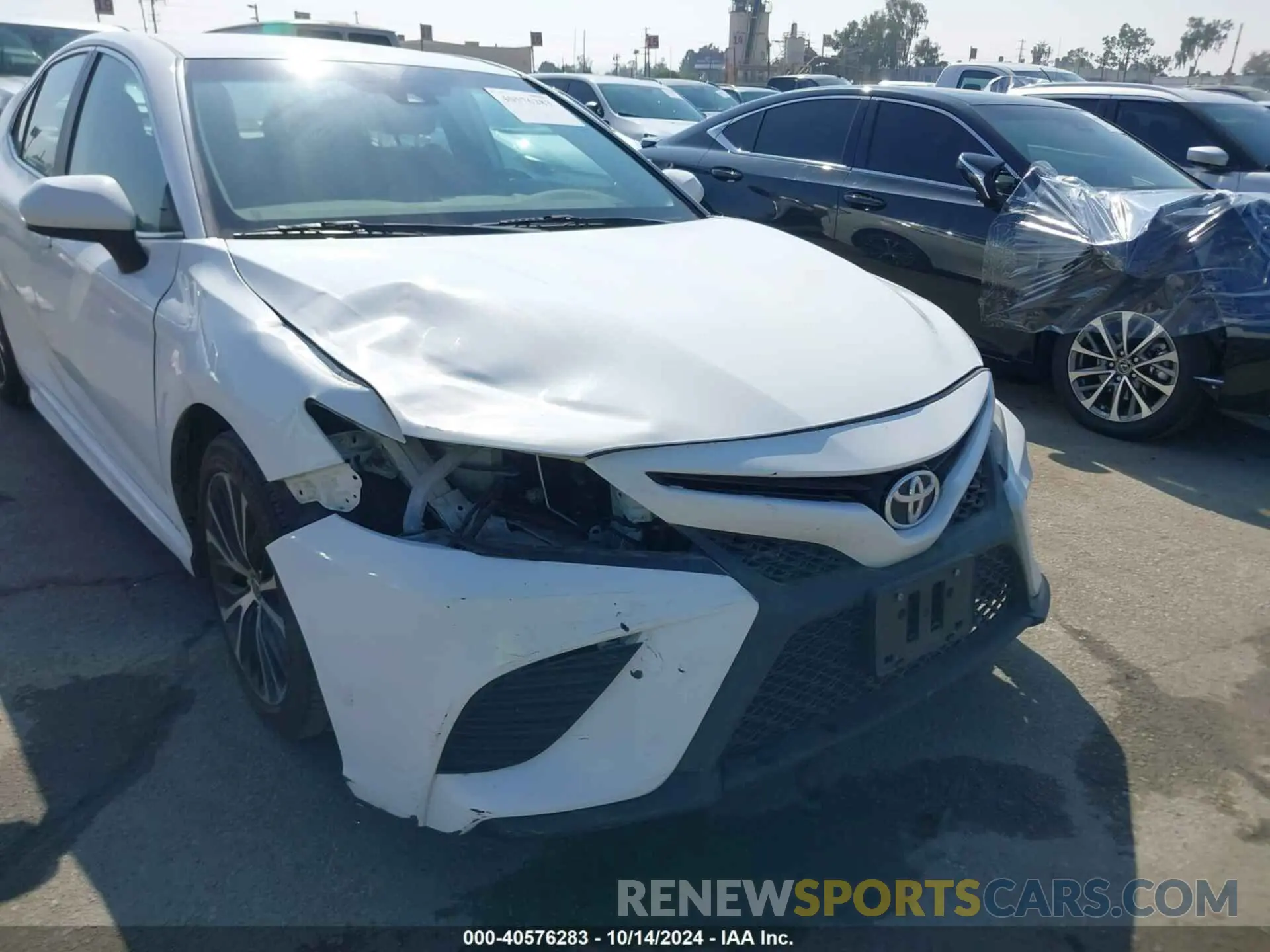 6 Photograph of a damaged car 4T1G11AK1LU969638 TOYOTA CAMRY 2020
