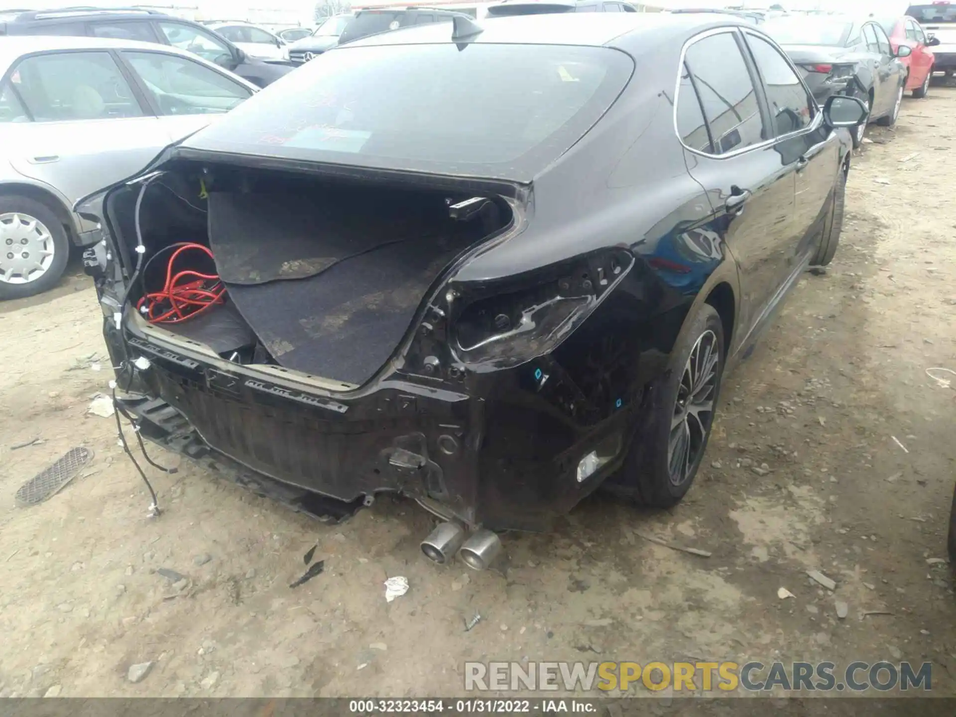 4 Photograph of a damaged car 4T1G11AK1LU970577 TOYOTA CAMRY 2020