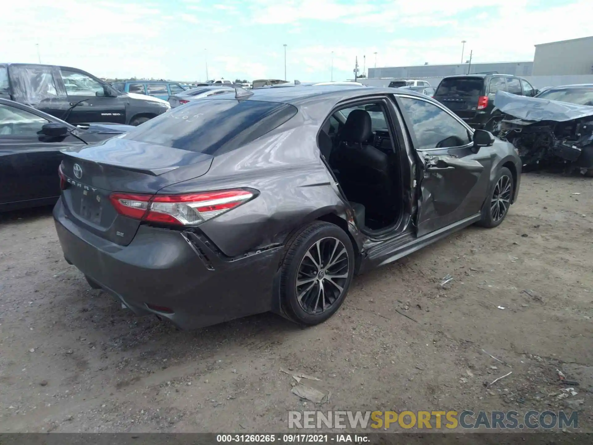 4 Photograph of a damaged car 4T1G11AK1LU979148 TOYOTA CAMRY 2020