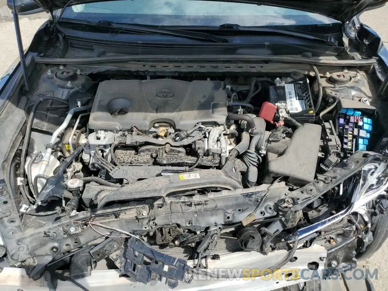 11 Photograph of a damaged car 4T1G11AK1LU982275 TOYOTA CAMRY 2020