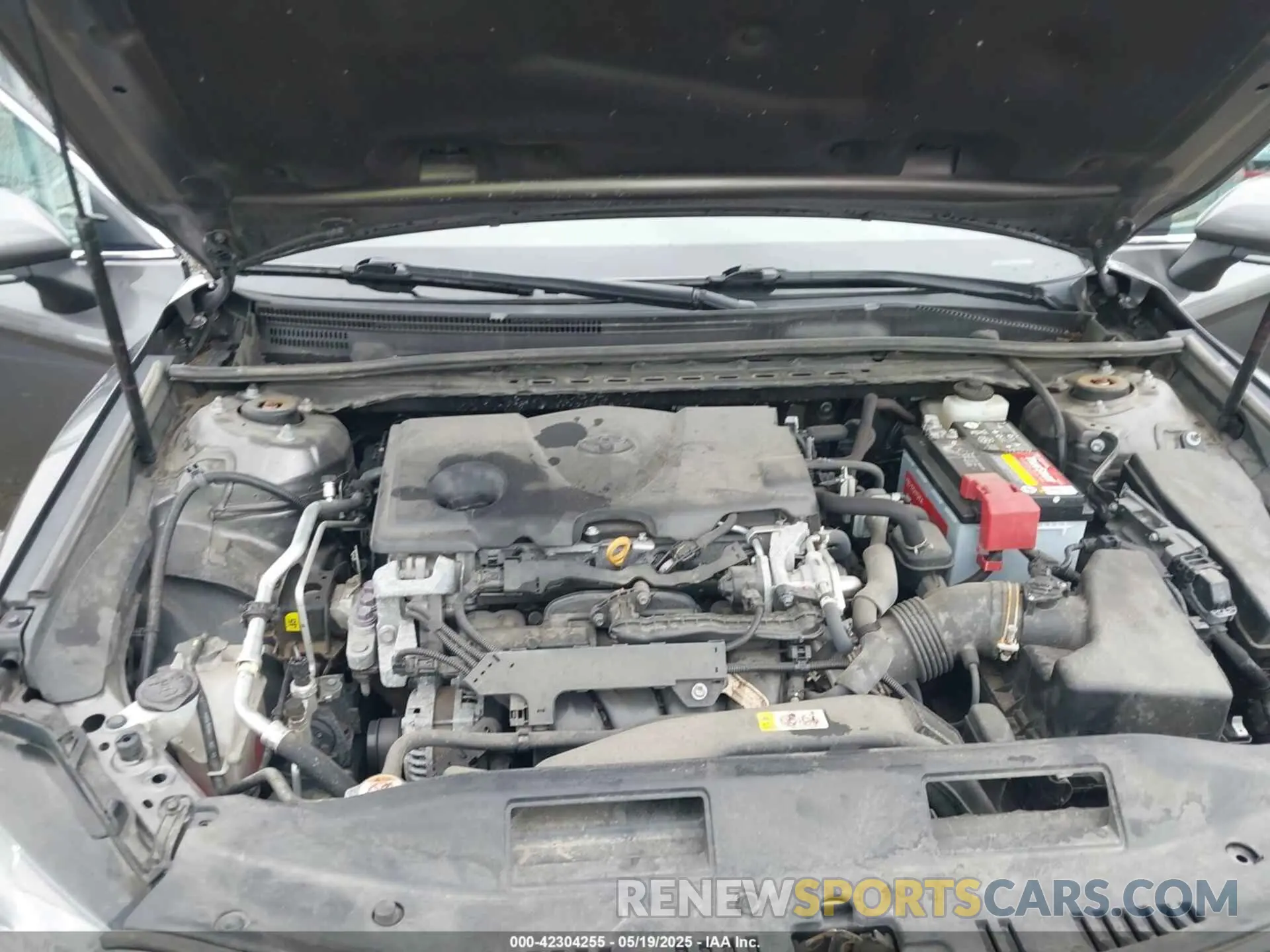 10 Photograph of a damaged car 4T1G11AK1LU983345 TOYOTA CAMRY 2020