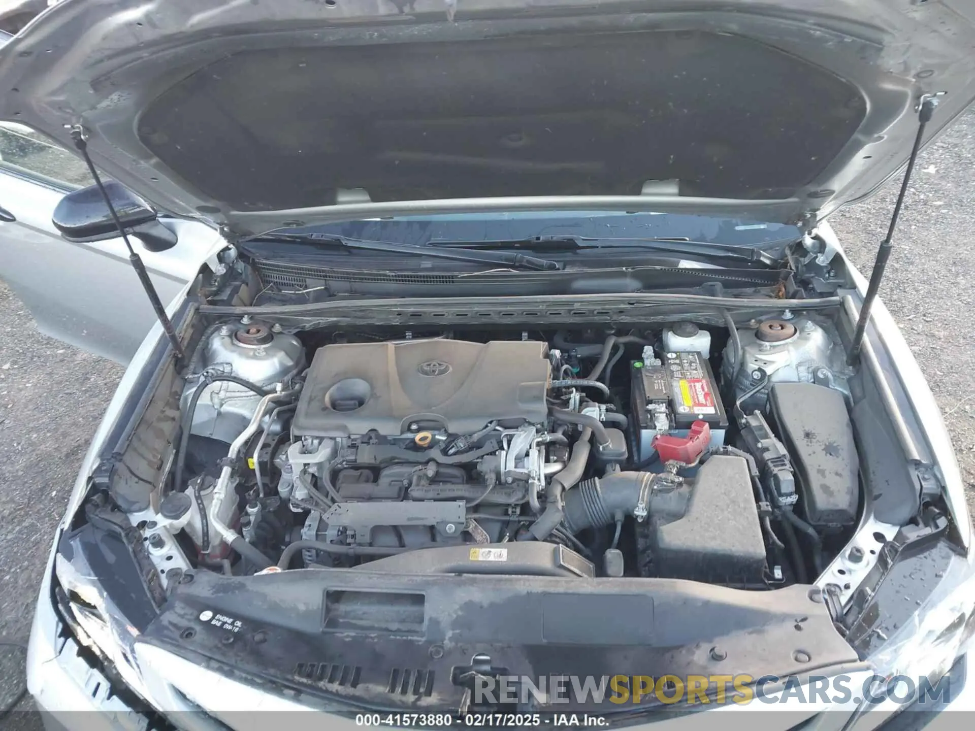 10 Photograph of a damaged car 4T1G11AK2LU301556 TOYOTA CAMRY 2020