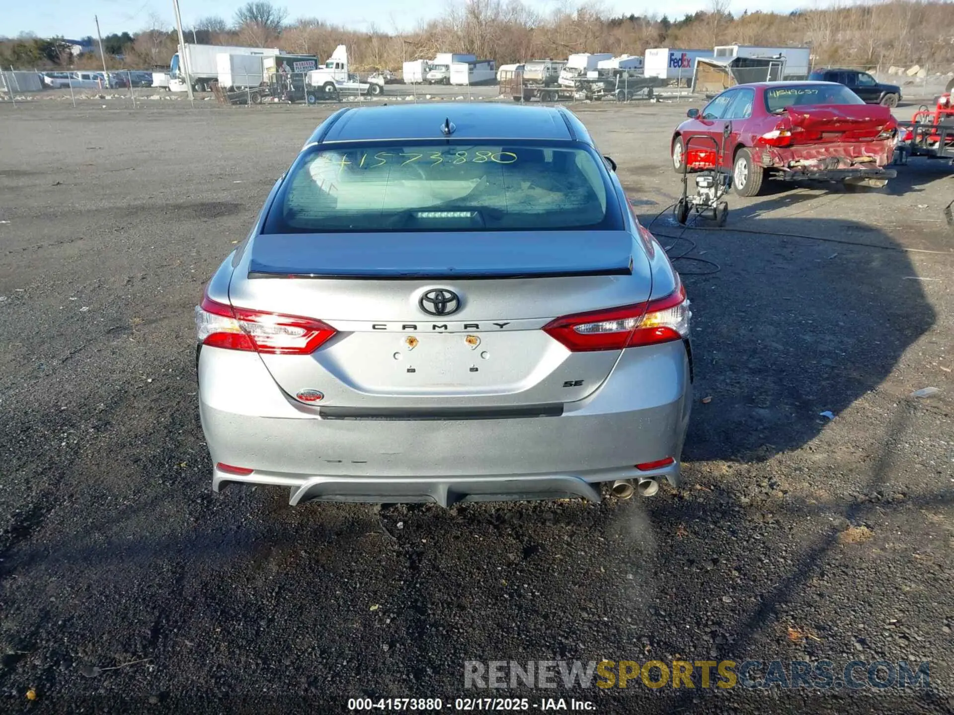 16 Photograph of a damaged car 4T1G11AK2LU301556 TOYOTA CAMRY 2020
