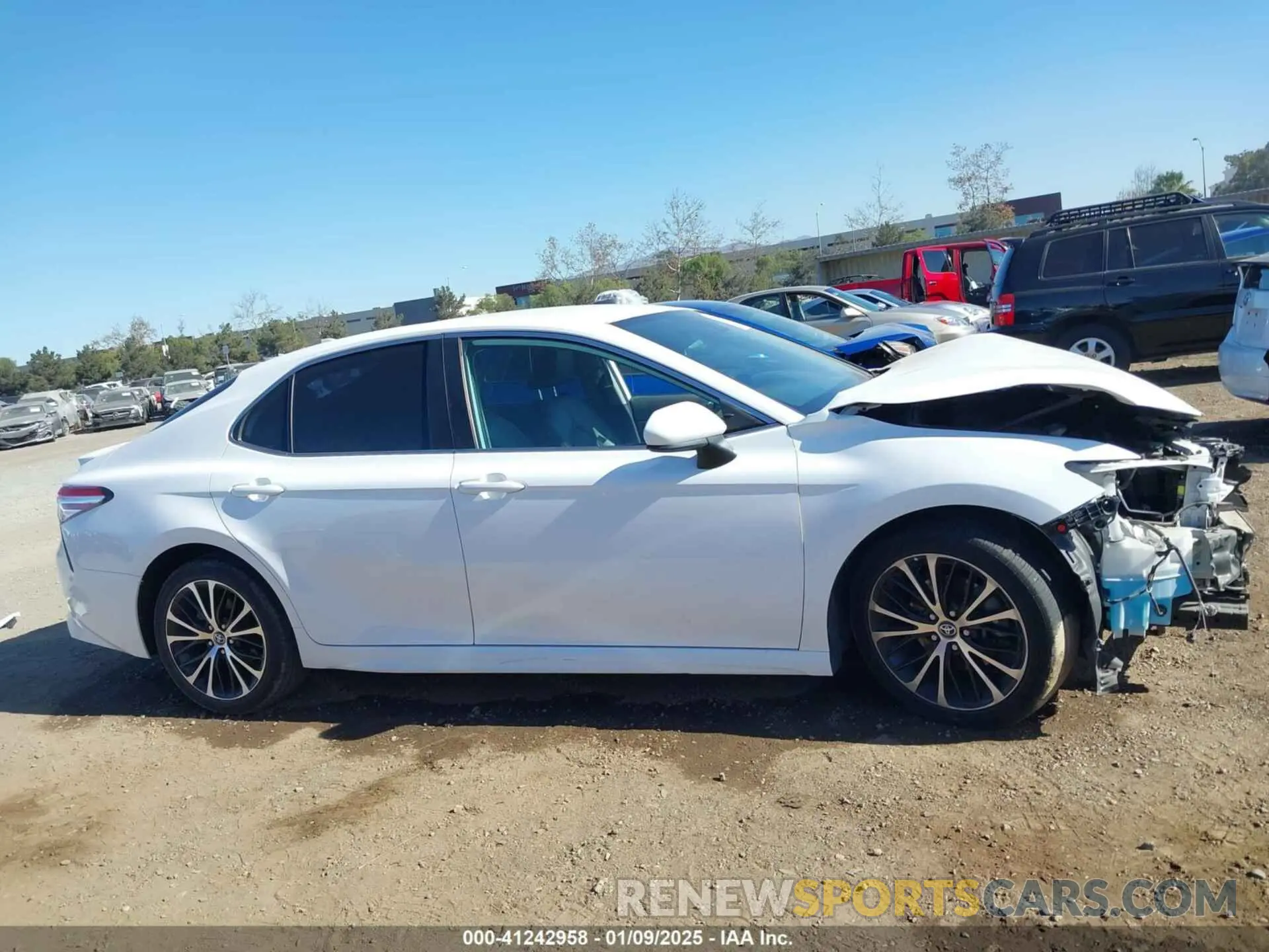 14 Photograph of a damaged car 4T1G11AK2LU302335 TOYOTA CAMRY 2020