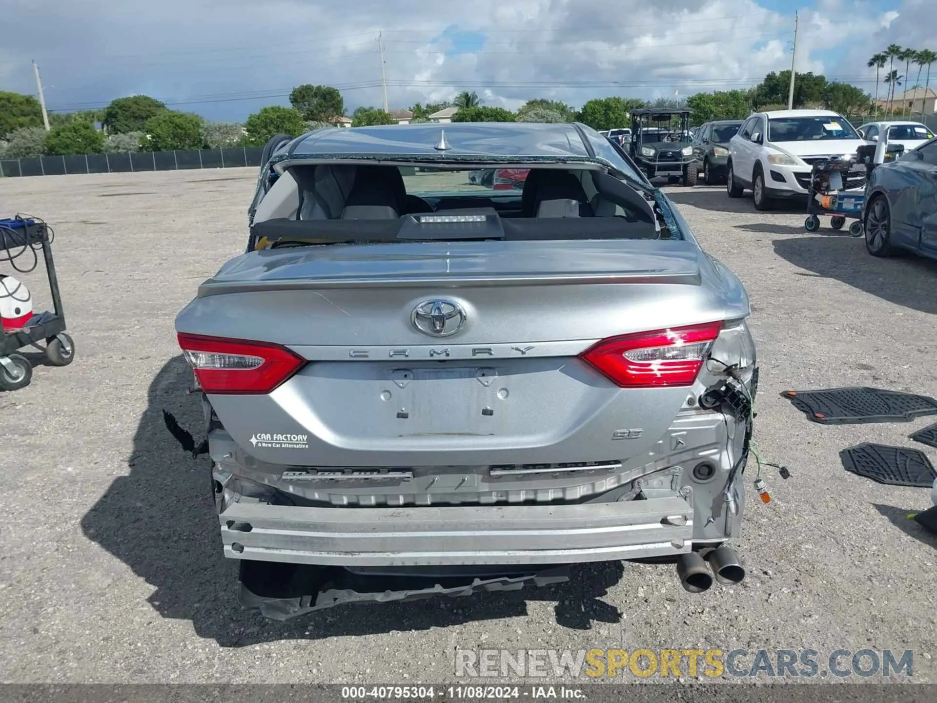 16 Photograph of a damaged car 4T1G11AK2LU307082 TOYOTA CAMRY 2020