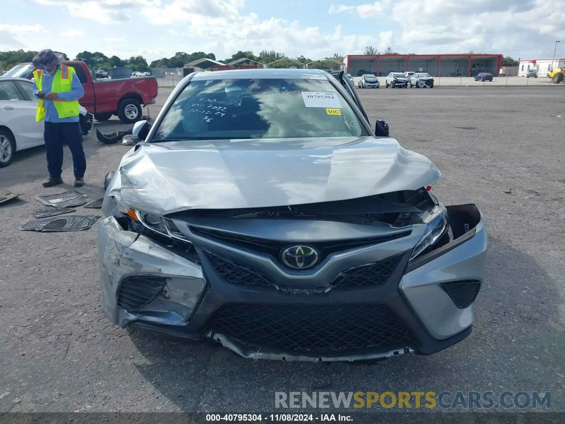 6 Photograph of a damaged car 4T1G11AK2LU307082 TOYOTA CAMRY 2020