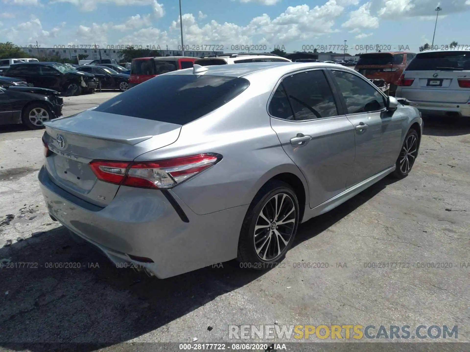 4 Photograph of a damaged car 4T1G11AK2LU311567 TOYOTA CAMRY 2020