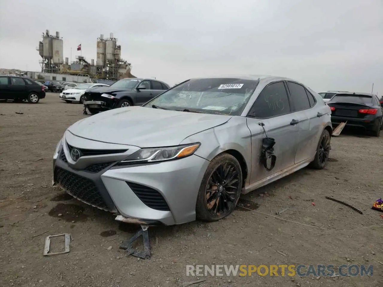 2 Photograph of a damaged car 4T1G11AK2LU315120 TOYOTA CAMRY 2020